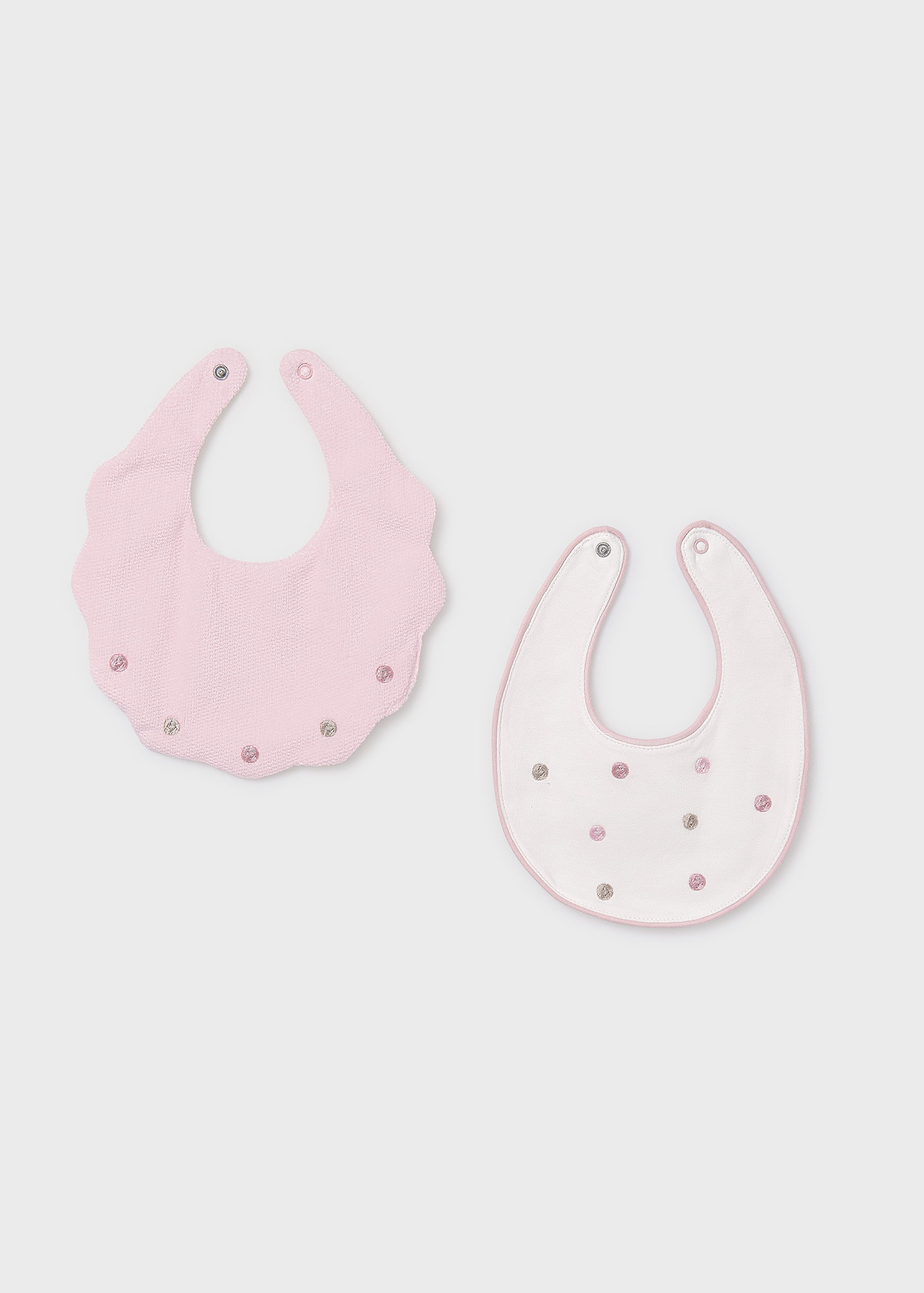 Set 2 baberos bordados impermeables bebé