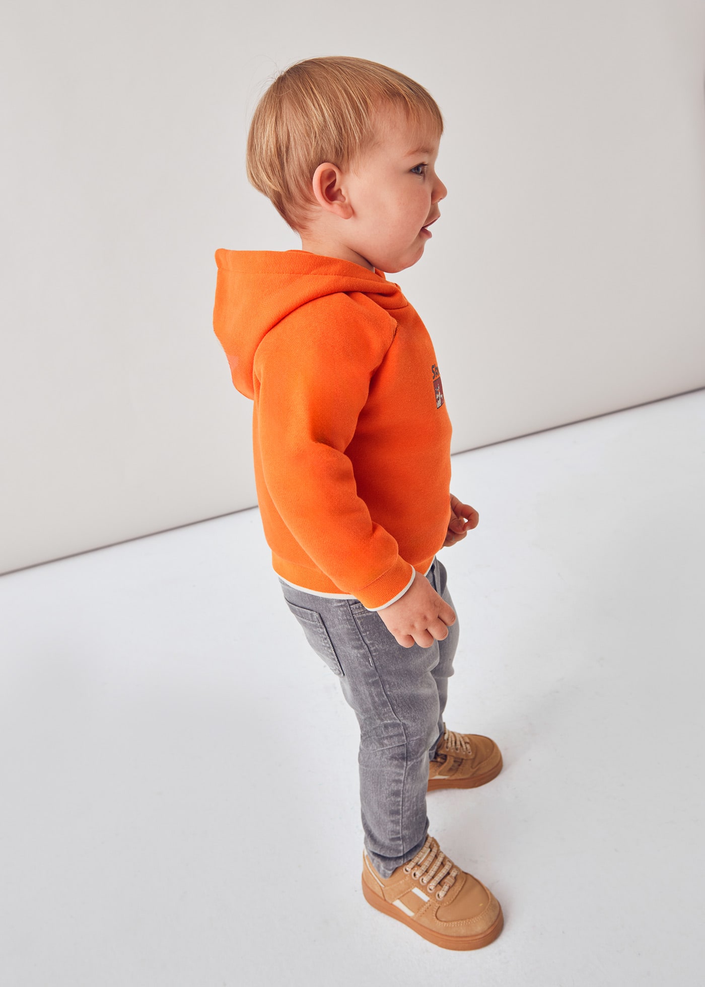 Pantalón denim básico bebé
