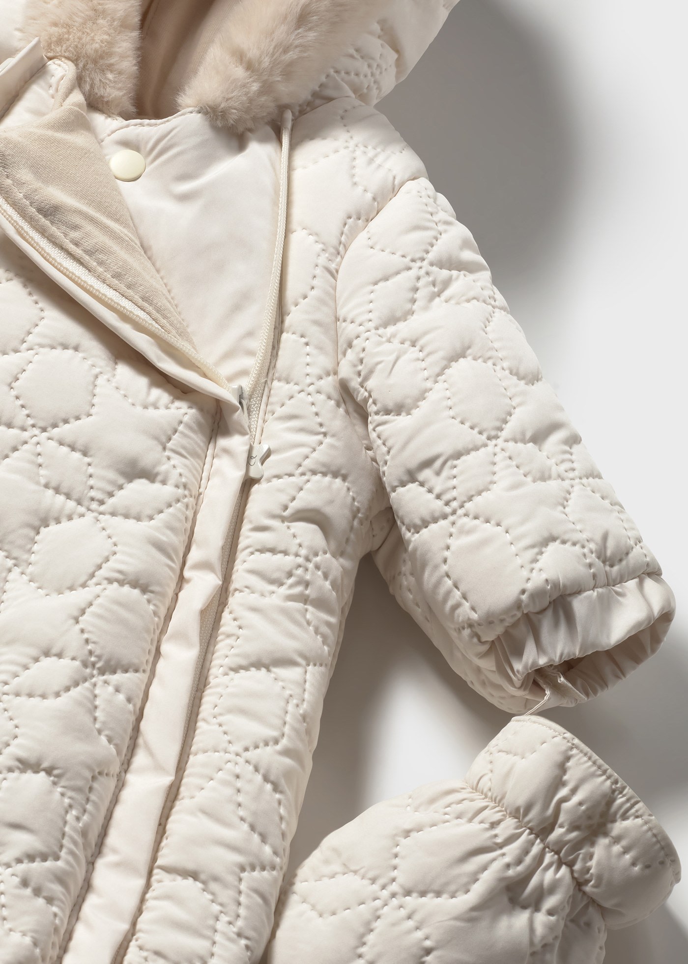 Космонавт от микрофибър за новородено момче Космонавт от микрофибър за новородено момче