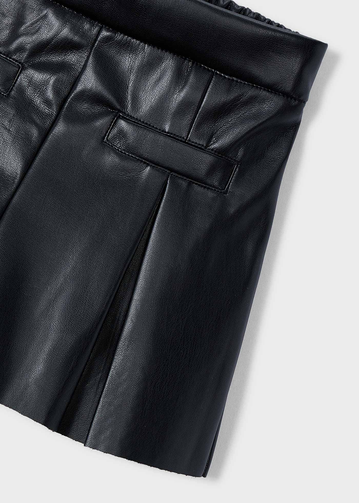 Girls leatherette shorts
