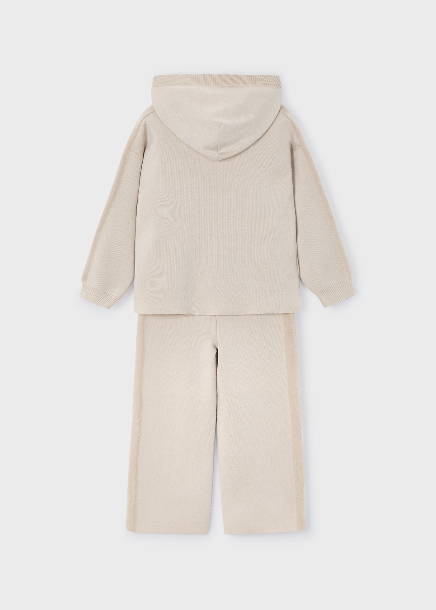 Conjunto pantalón y suéter niña