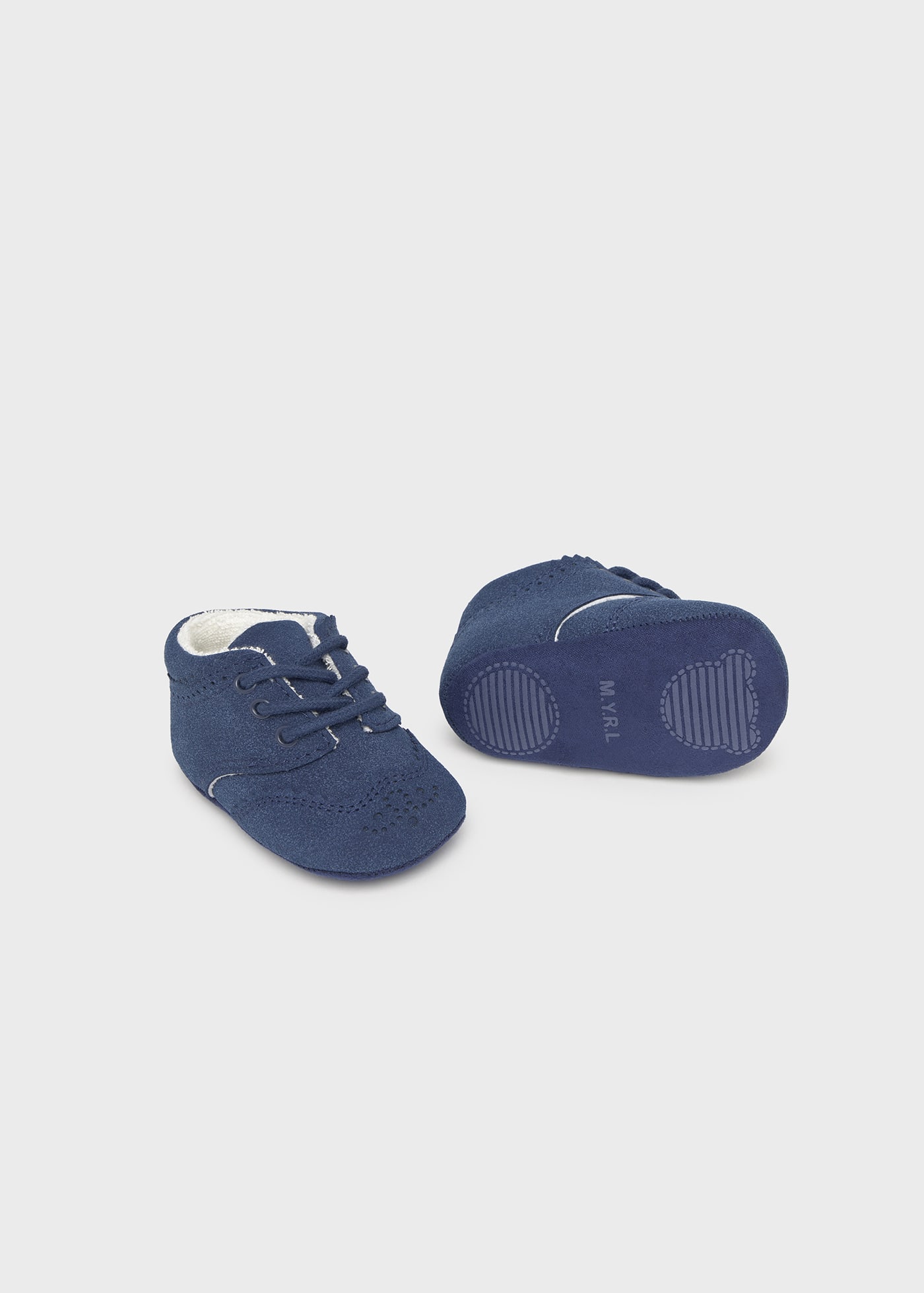 Buty sznurowane dla noworodka