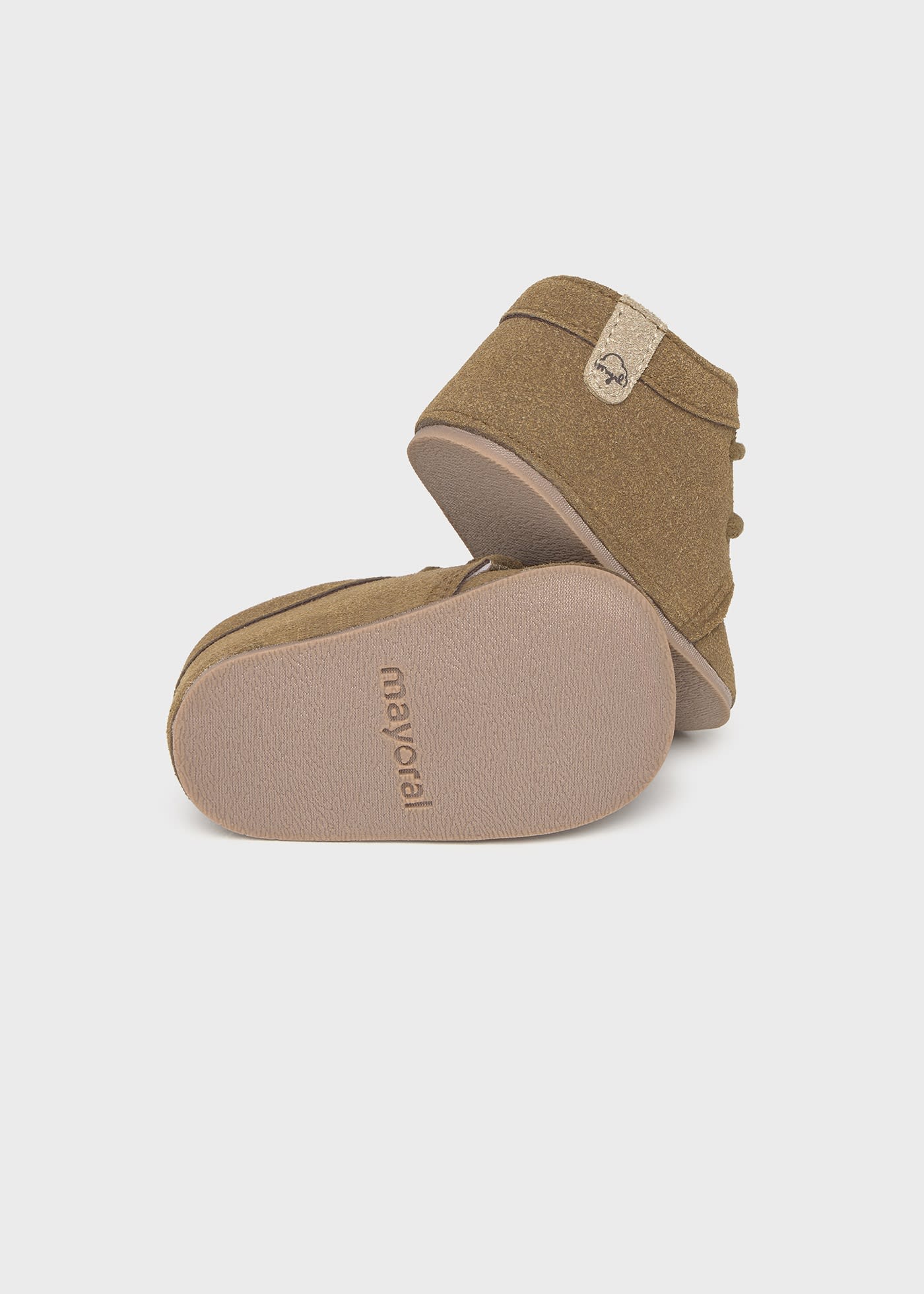 Newborn suede boot