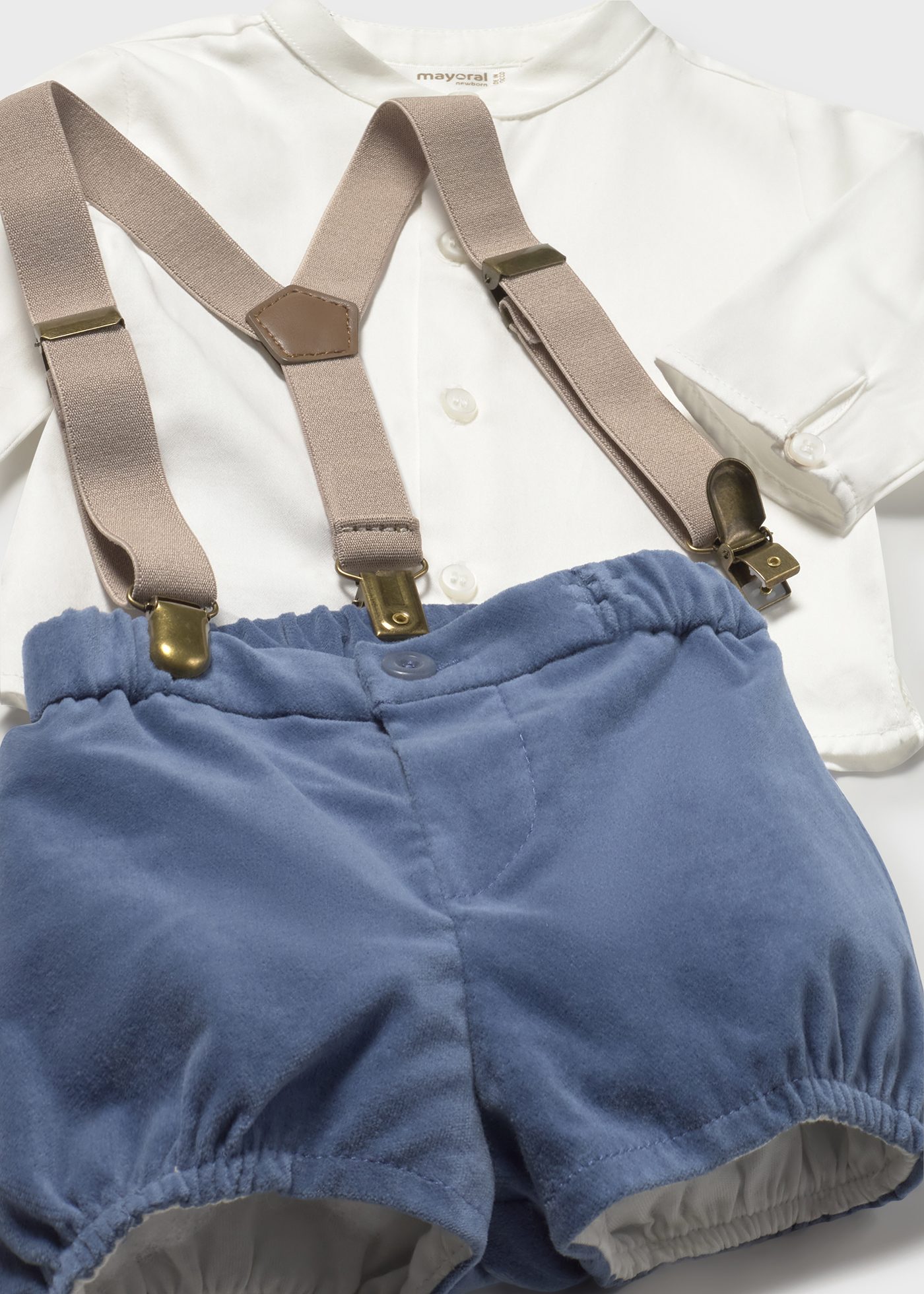 Комплект къс панталон с тиранти и риза за новородено момче