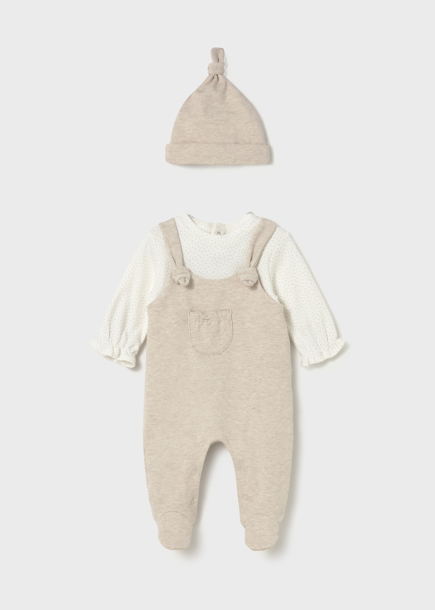 Newborn dungarees set with hat