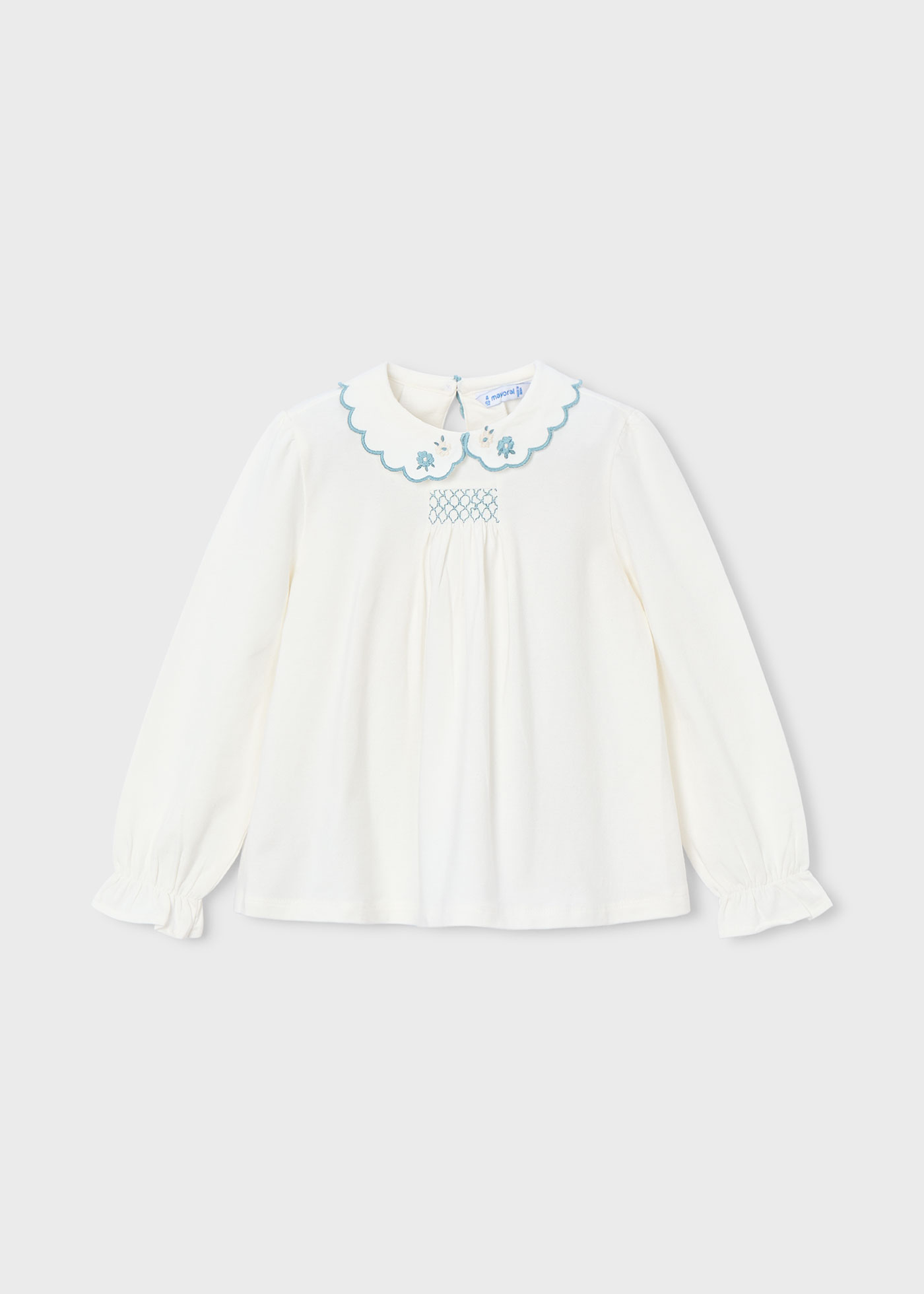Блуза с бродирана яка момиче