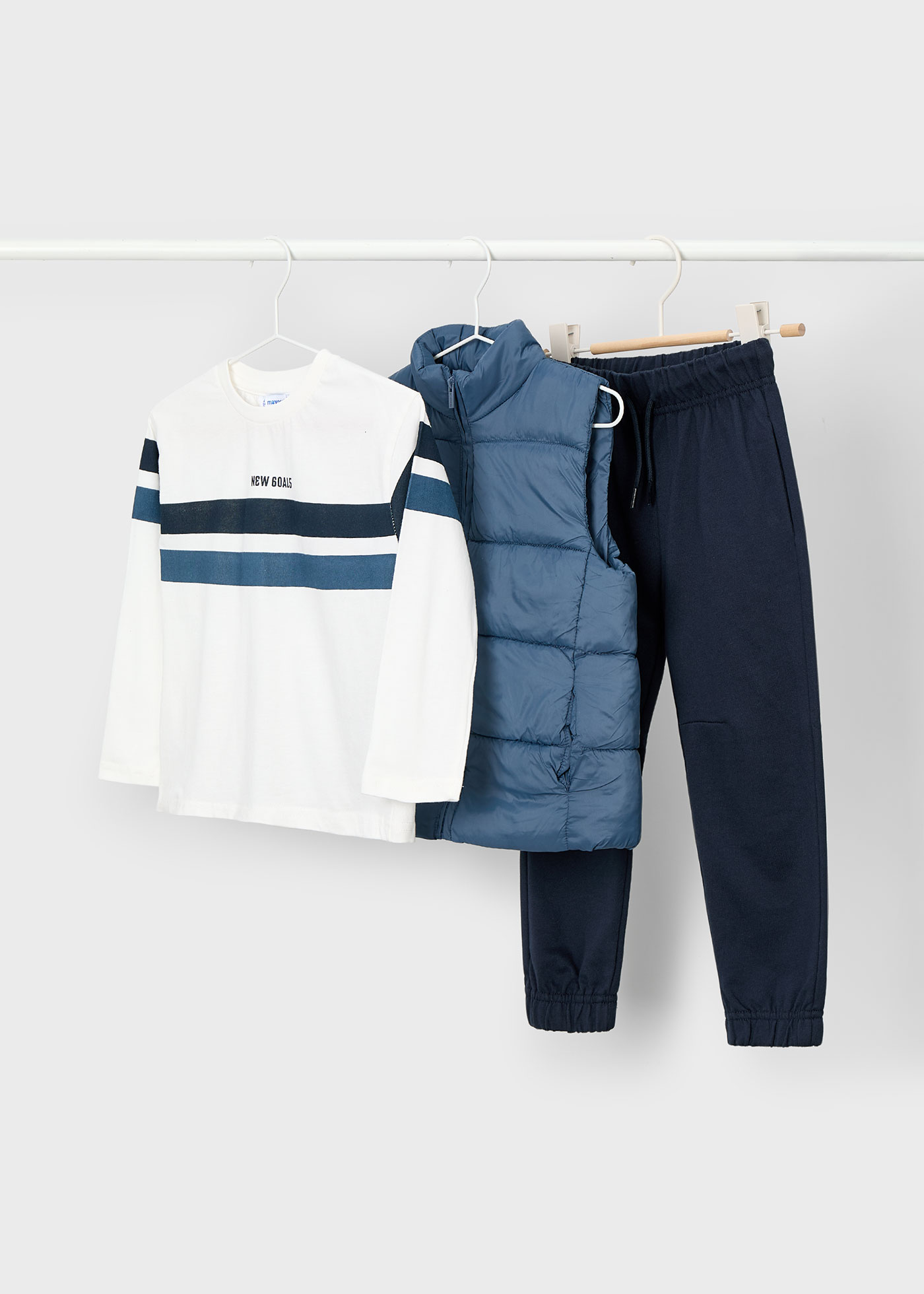 Conjunto chaleco 3 piezas niño