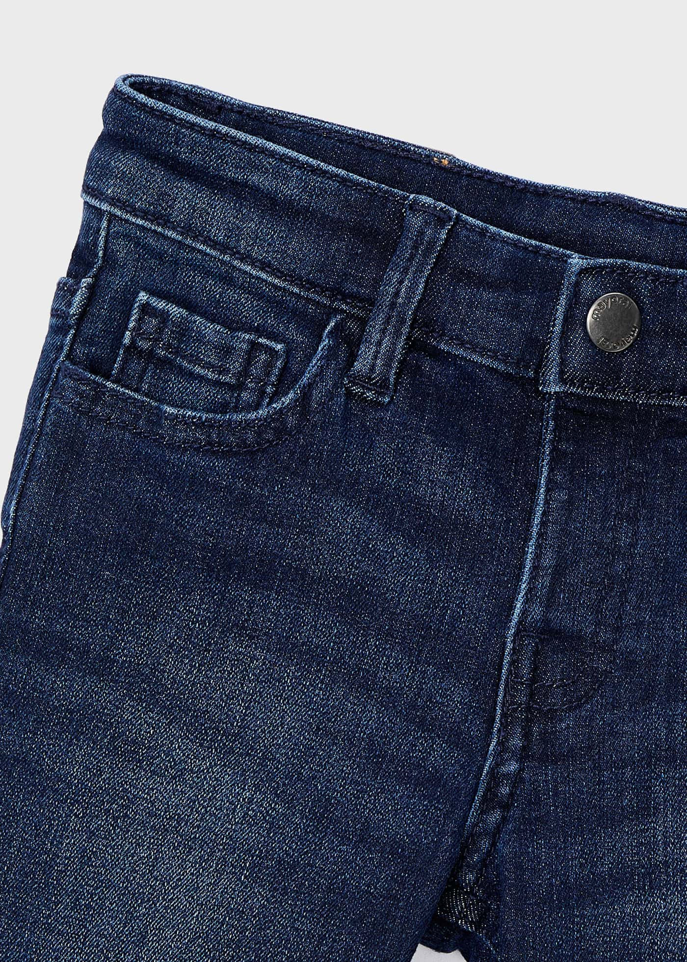 Pantalón de mezclilla entallado básico niño