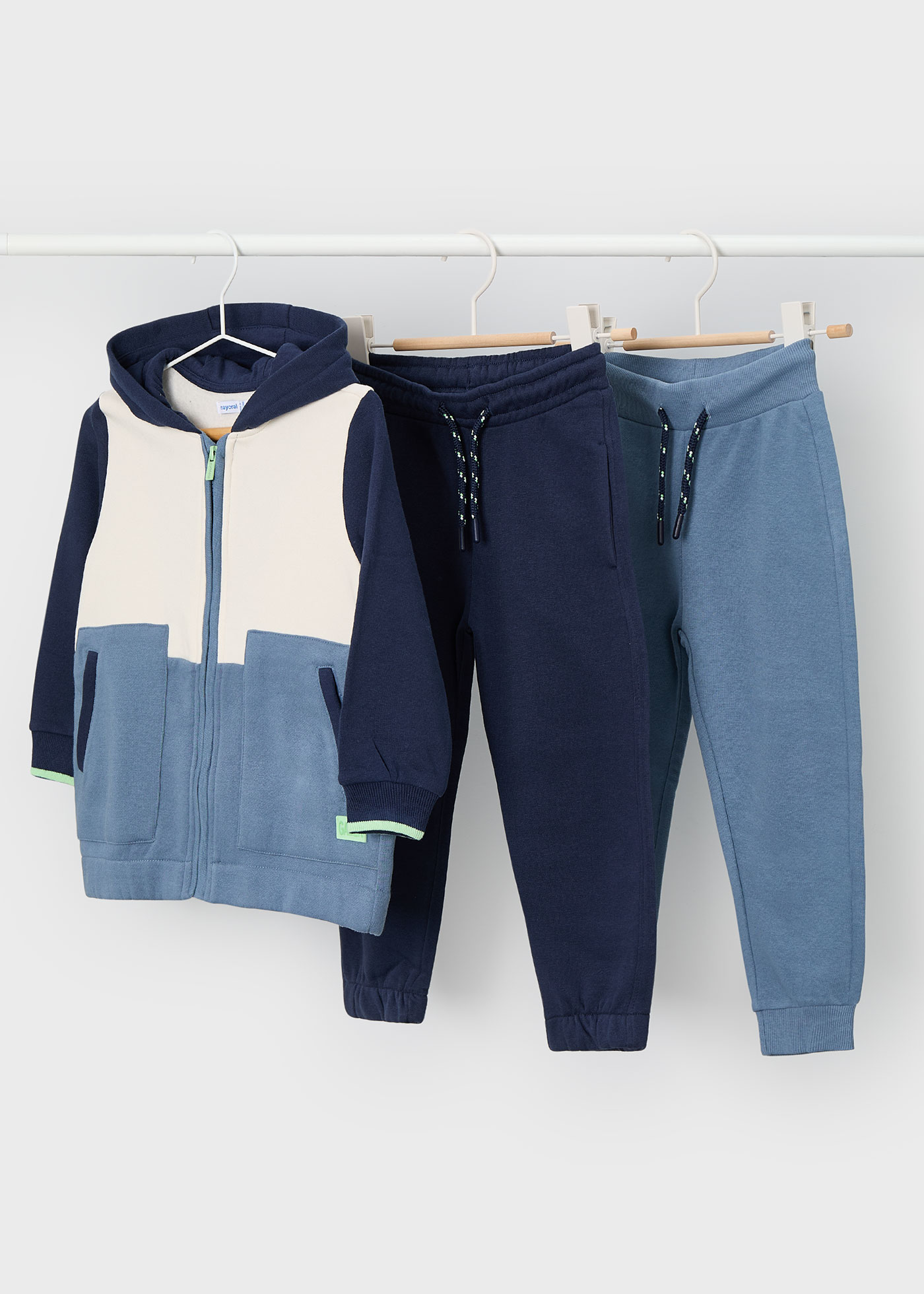 Chándal 2 pantalones niño