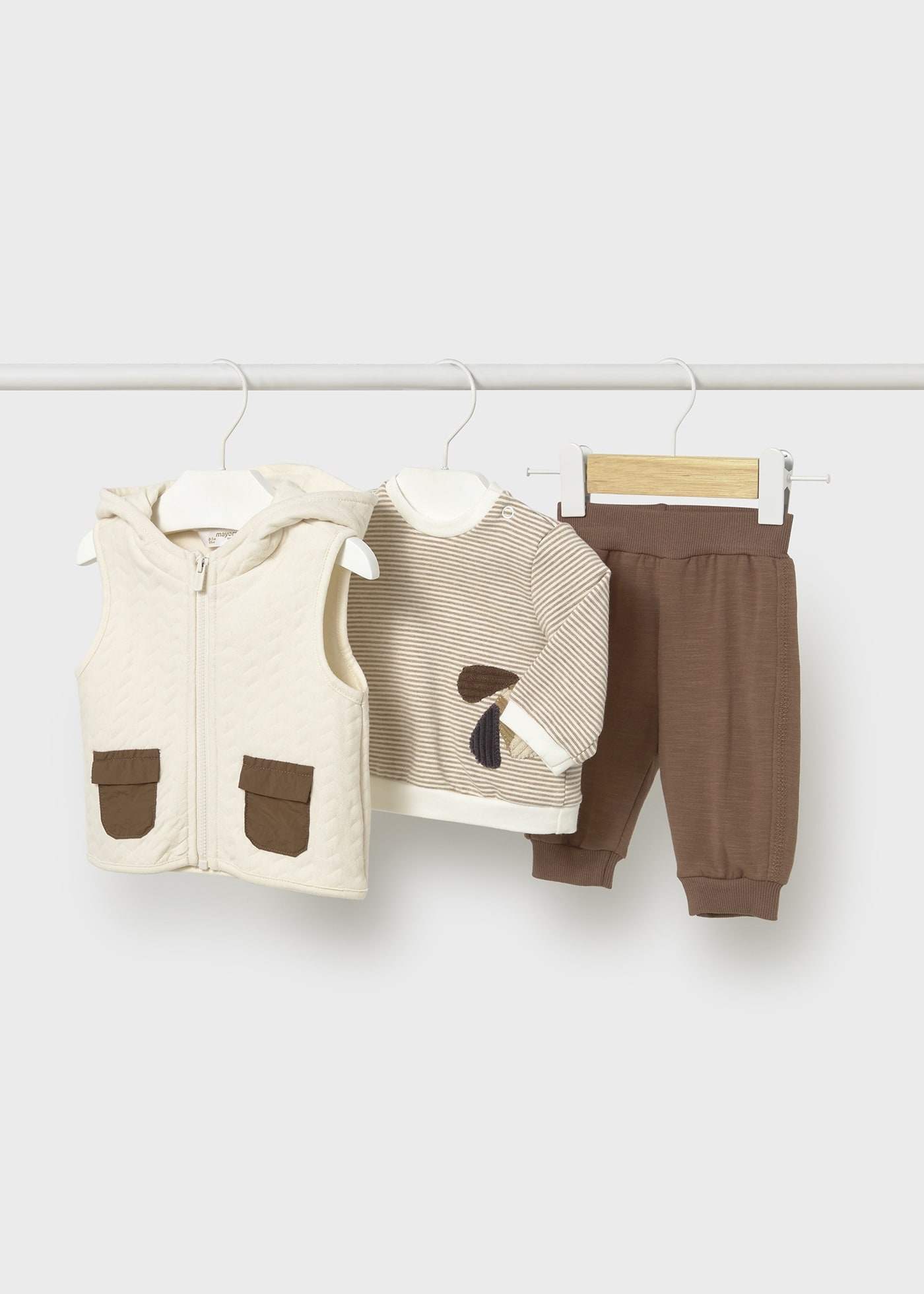 Newborn 3 piece vest set