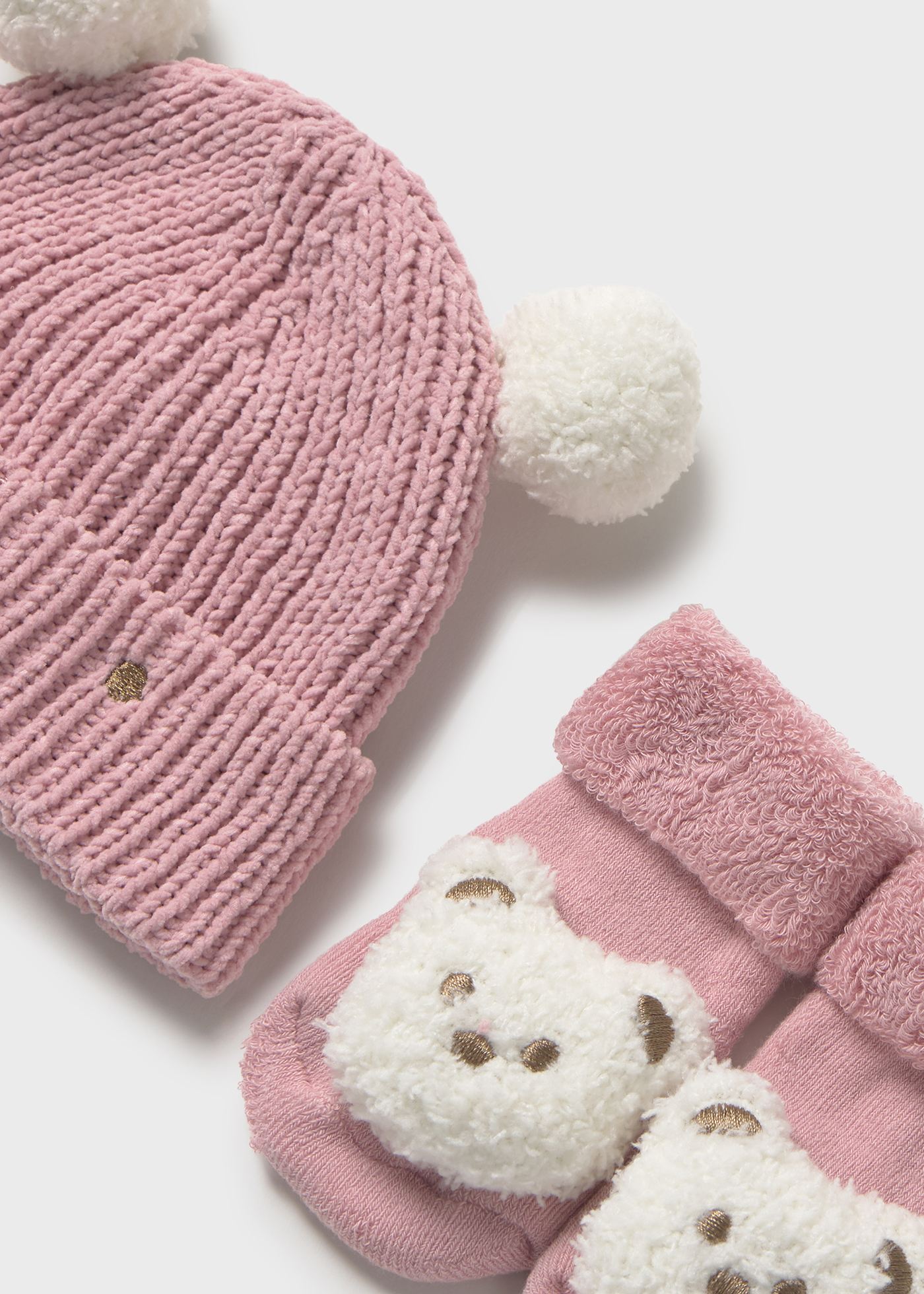 Newborn unisex hat and mittens set