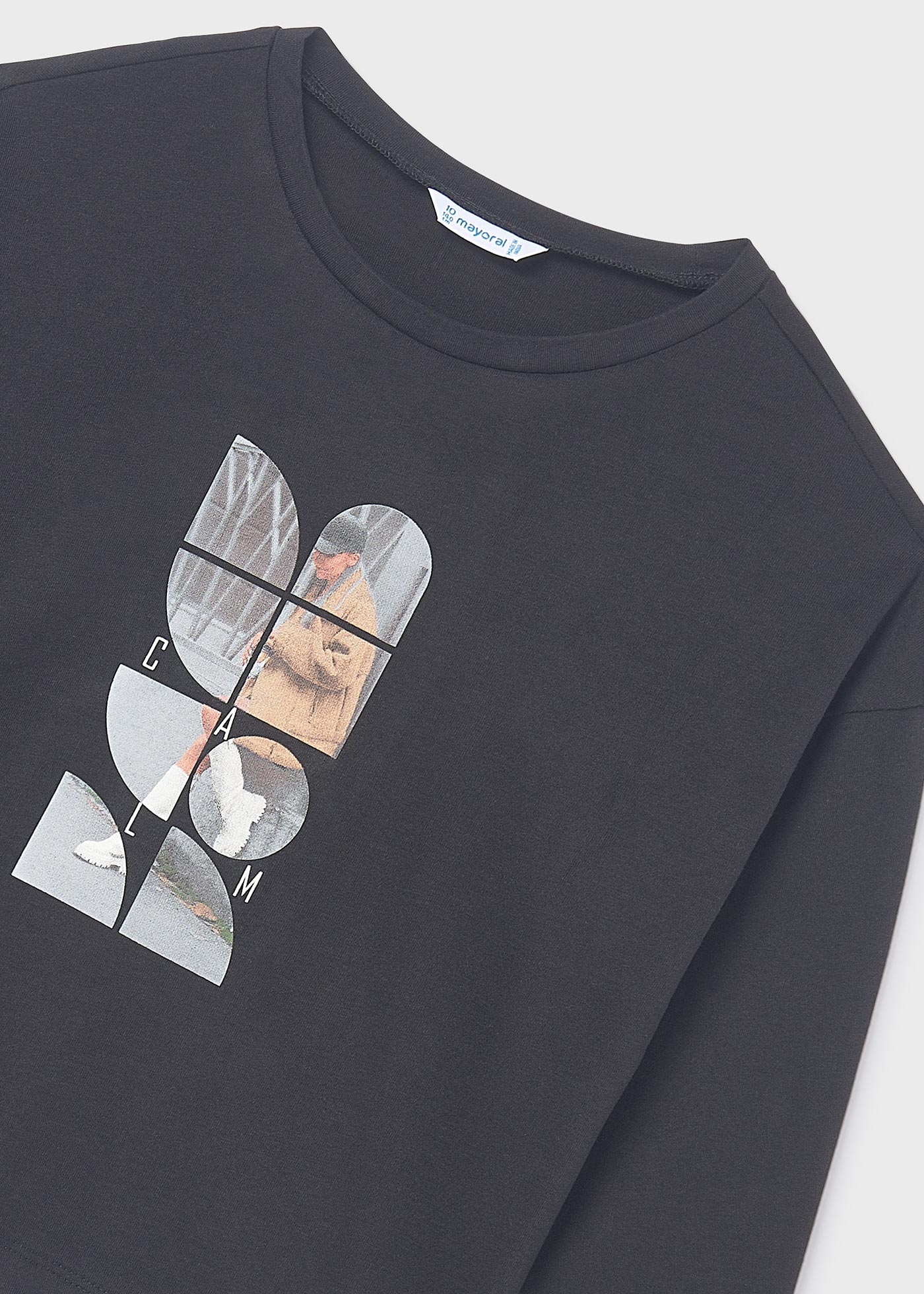 Playera gráfica chica