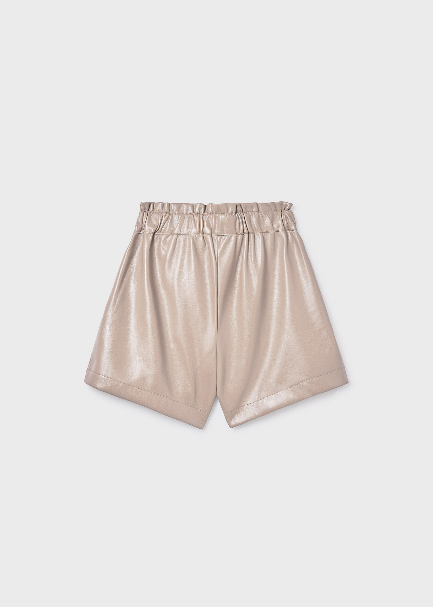 Pantaloni scurti imitatie piele fata