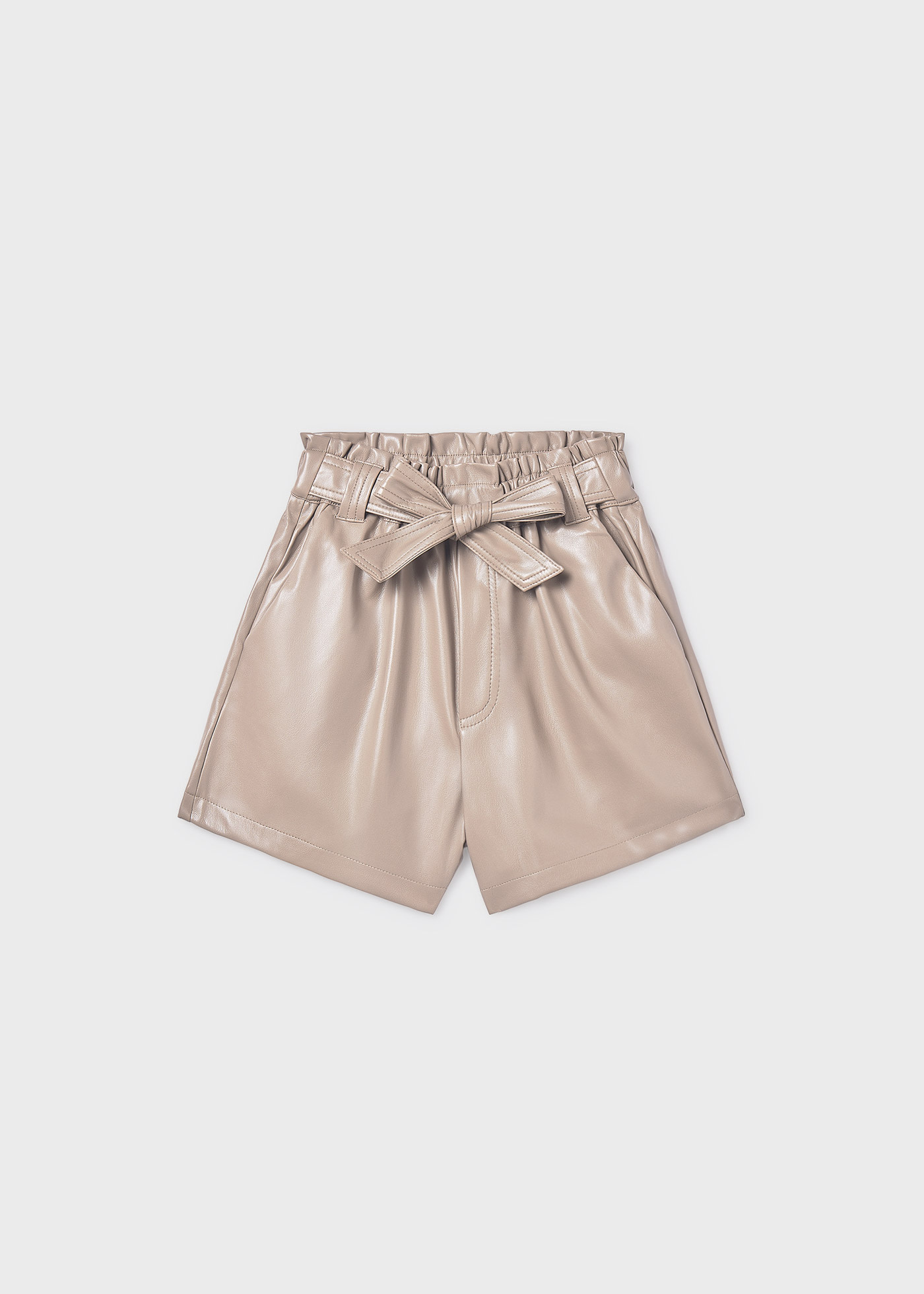 Pantaloni scurti imitatie piele fata