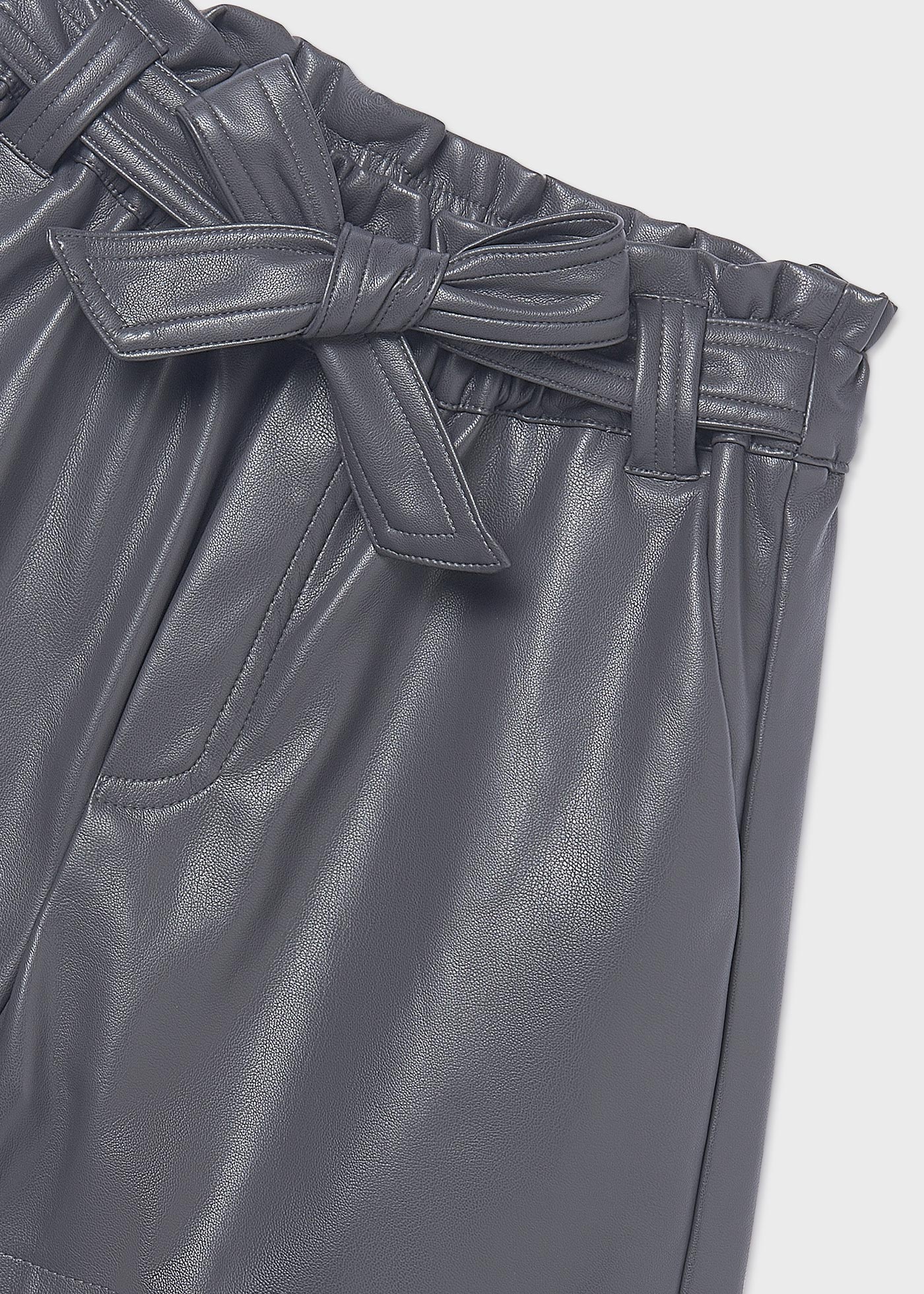 Къс панталон от изкуствена кожа за момиче