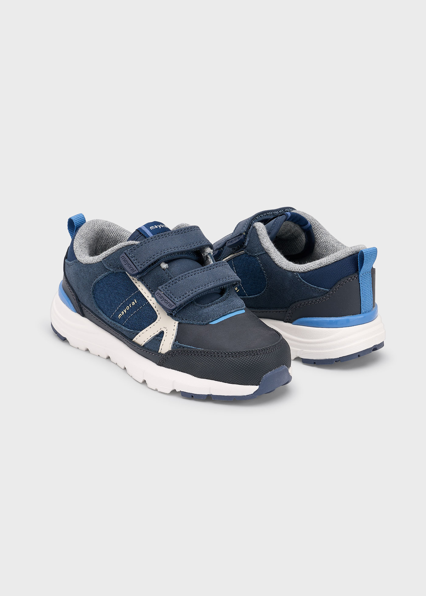 Unisex combined trainer