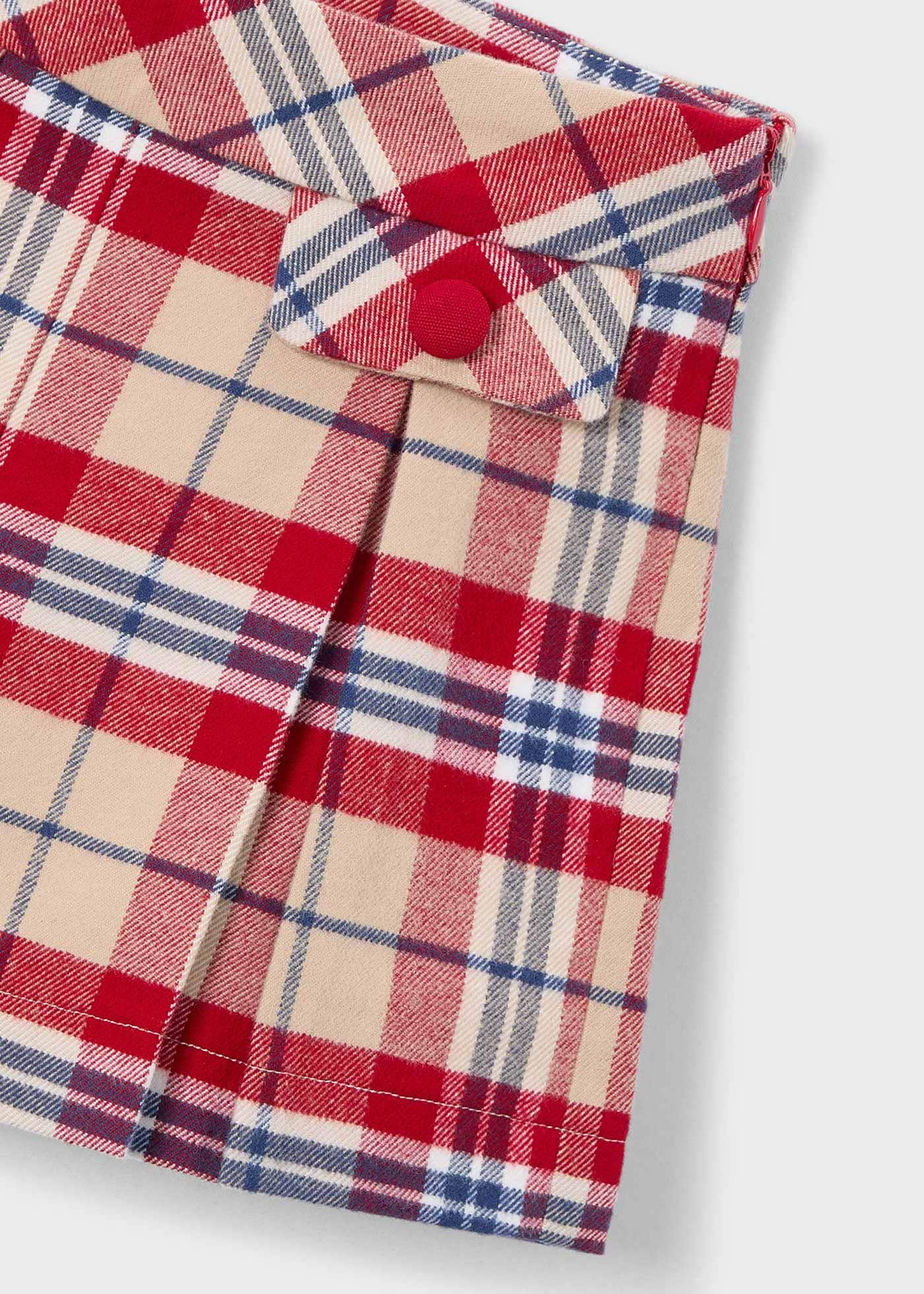 Bermuda de cuadros para niña