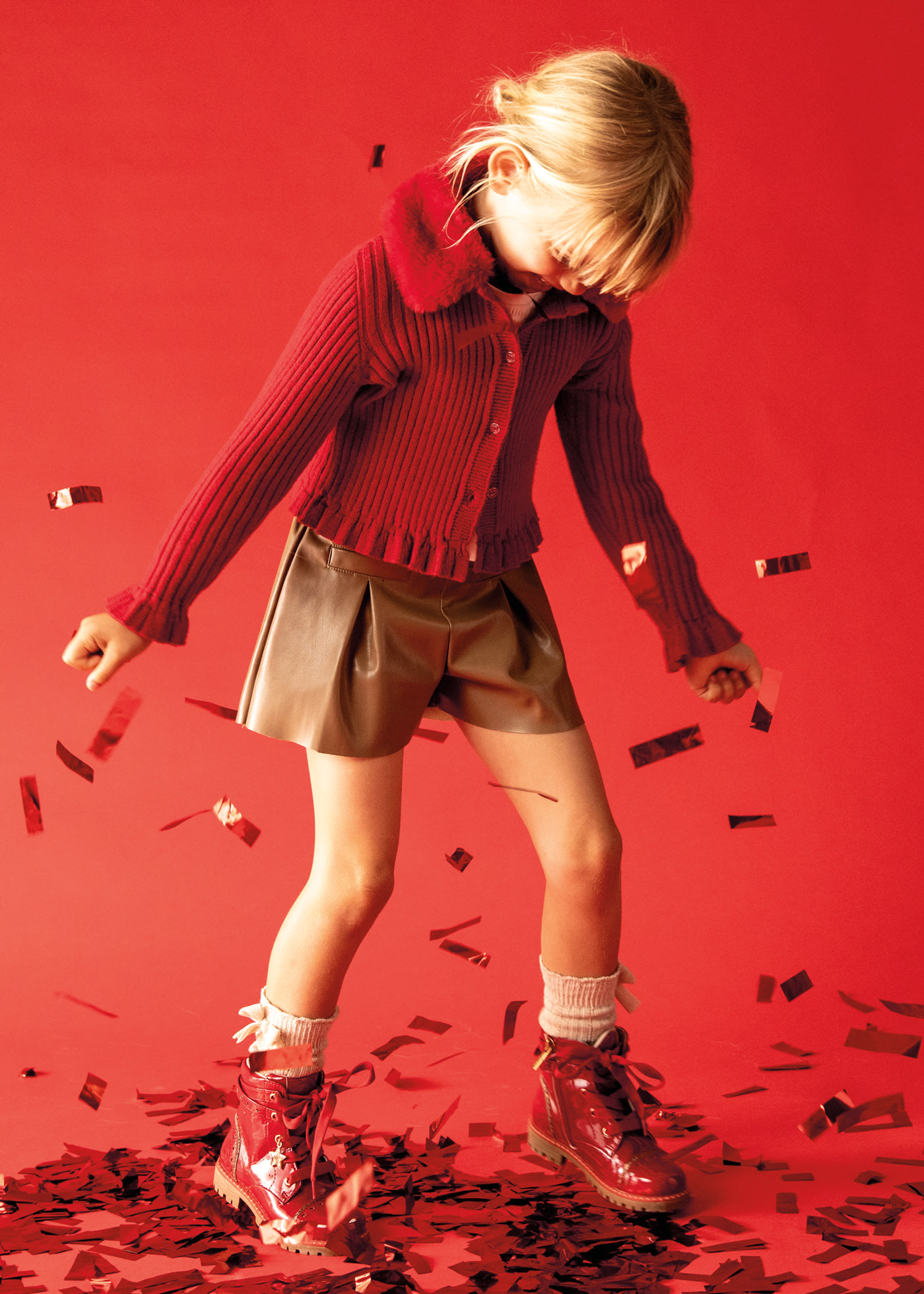 Pantalón corto polipiel niña