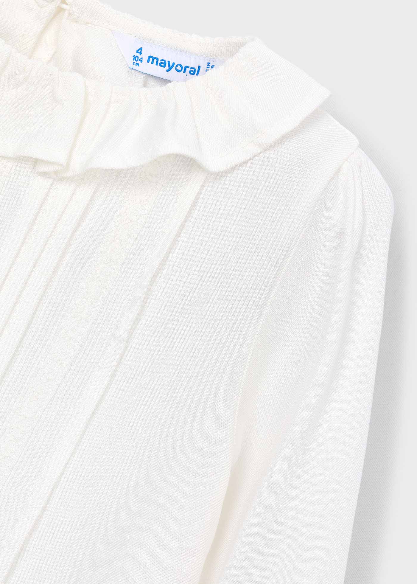 Blouse with drawstrings