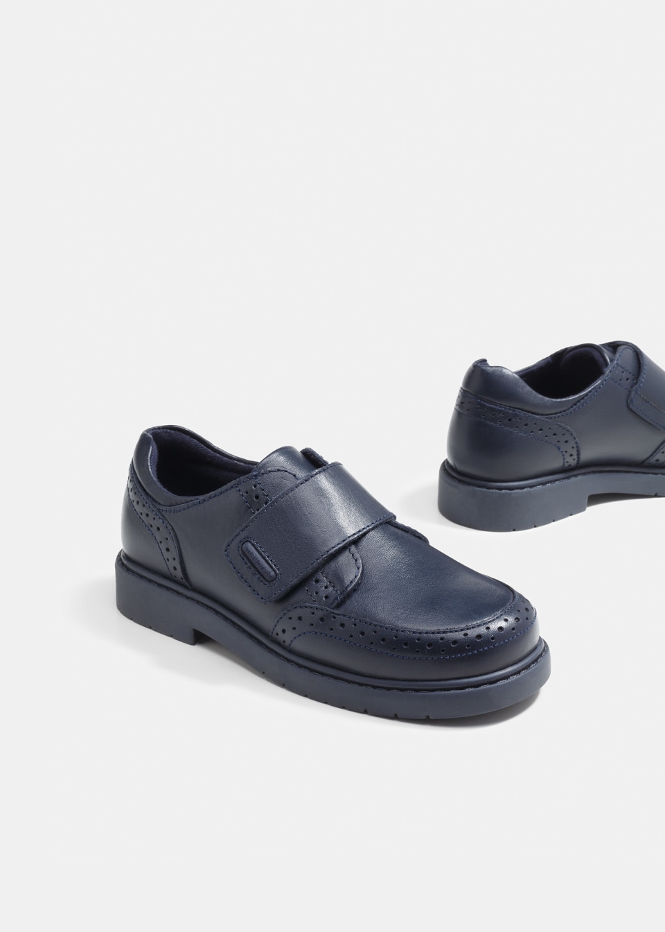 Boy leather uniform shoes