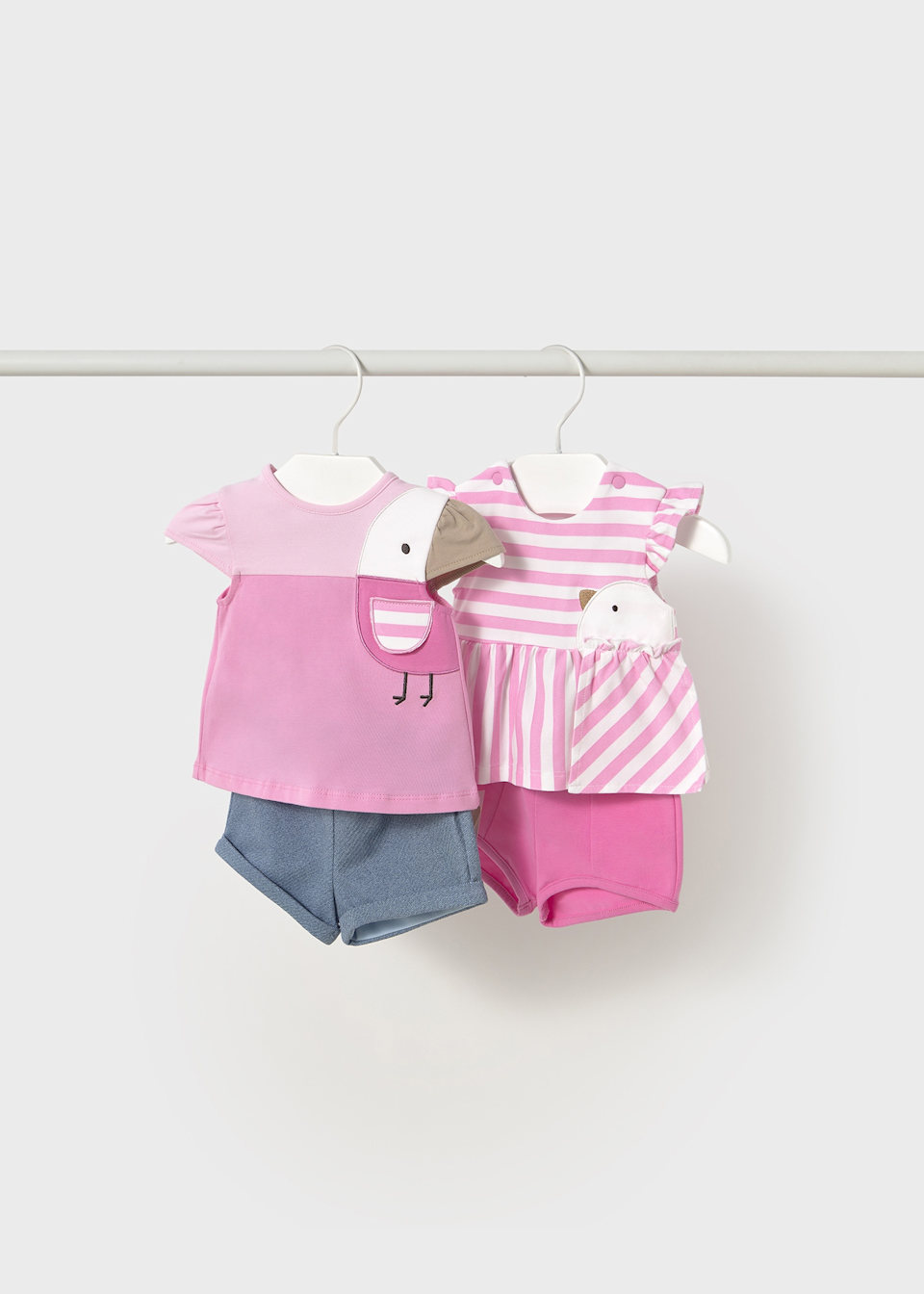 Newborn girl 4 piece chick set