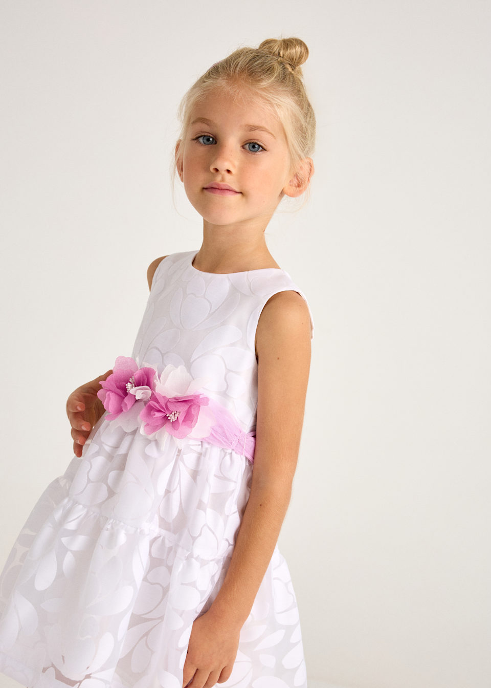 Vestido devoré con fajín flores niña