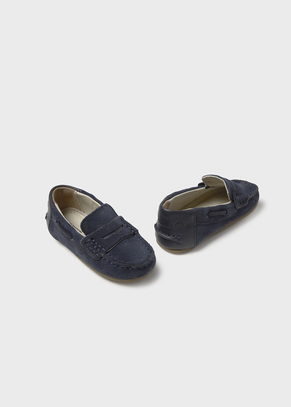 Mocassins en daim bébé