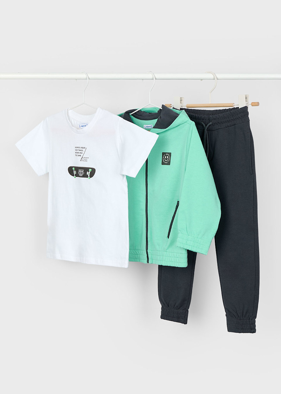 Dres z koszulką skateboard dla chłopca