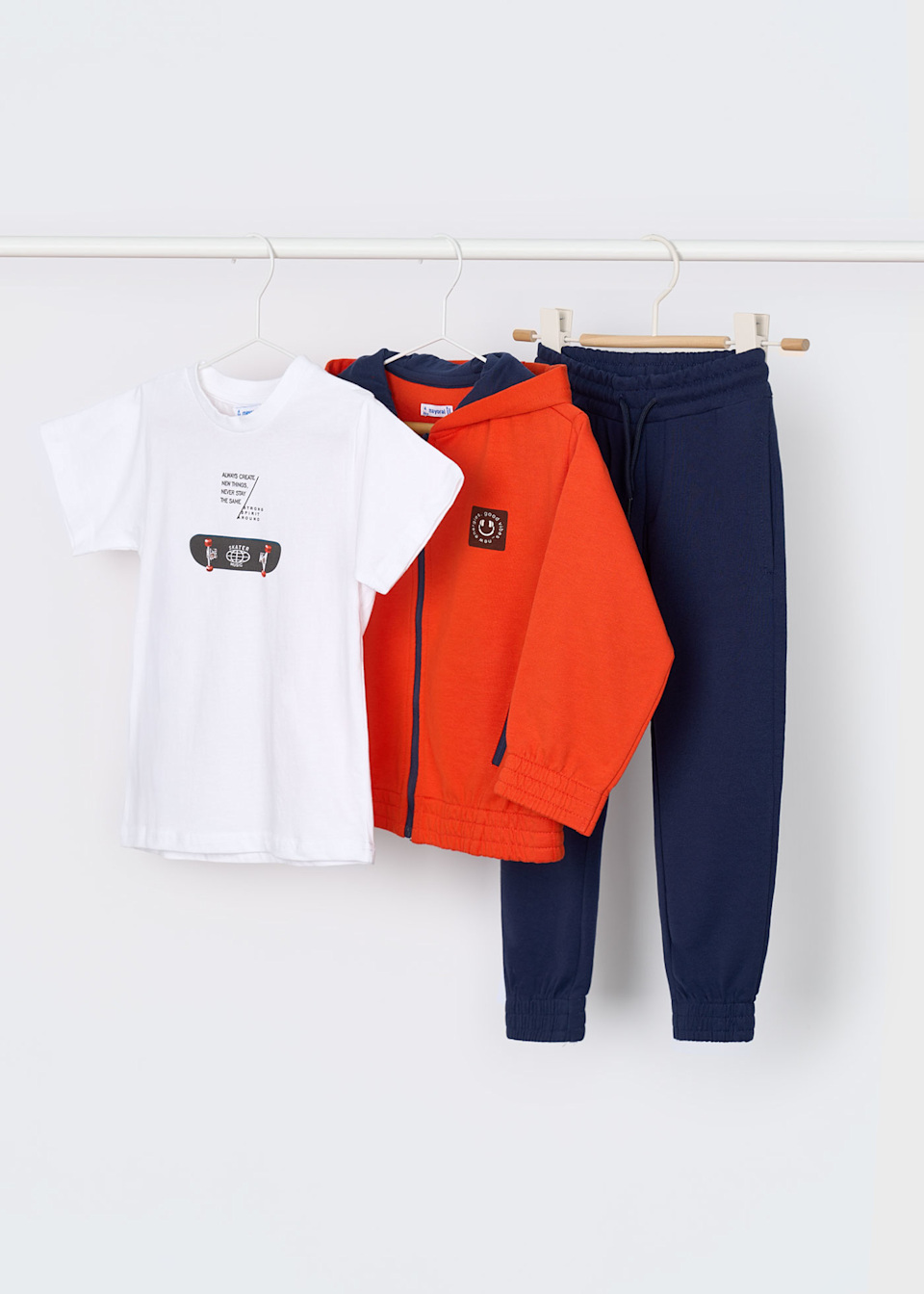 Trening cu tricou skateboard baiat