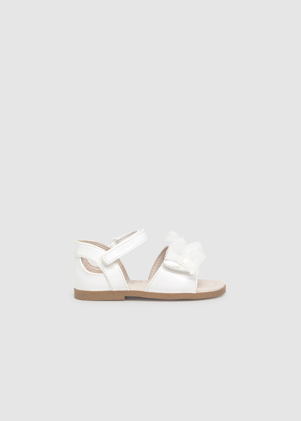 Sandales en cuir verni bébé