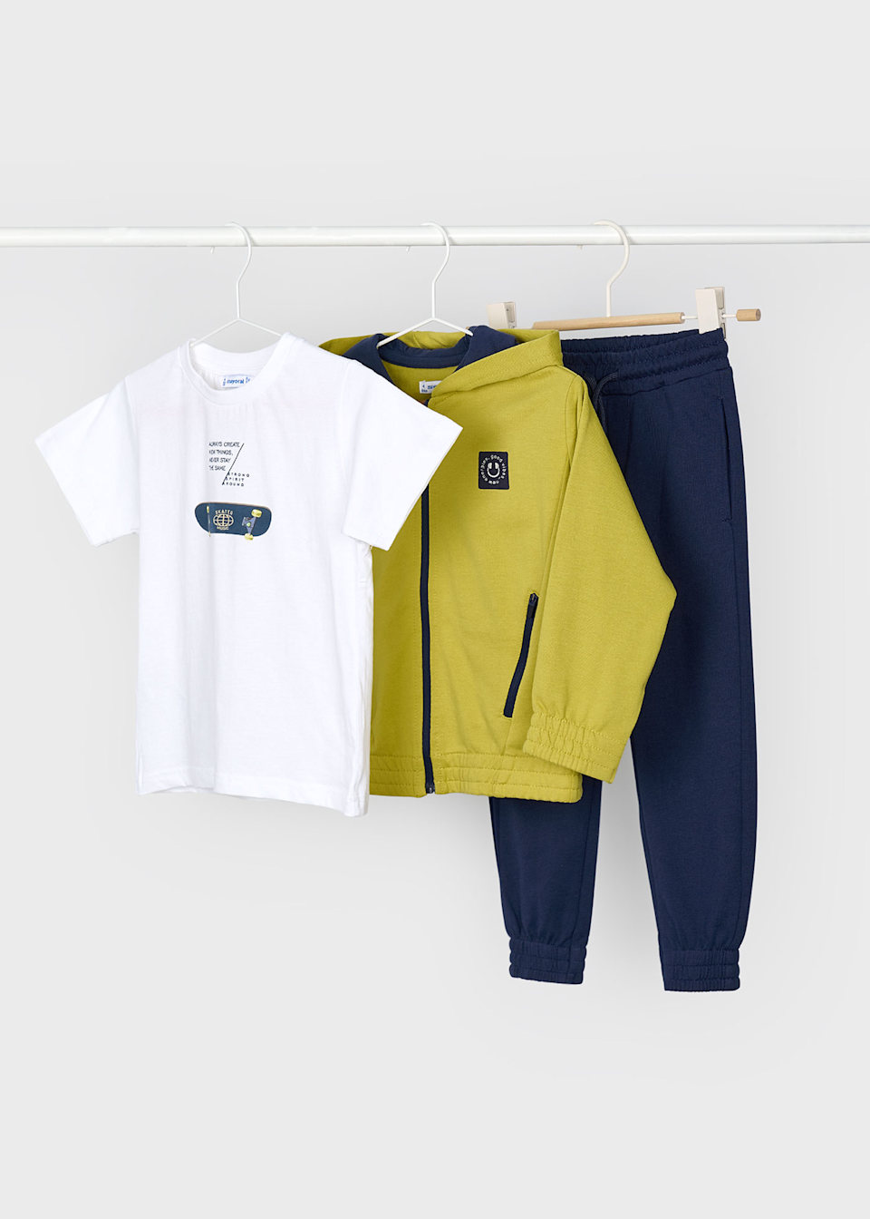 Boy skateboard print tracksuit set