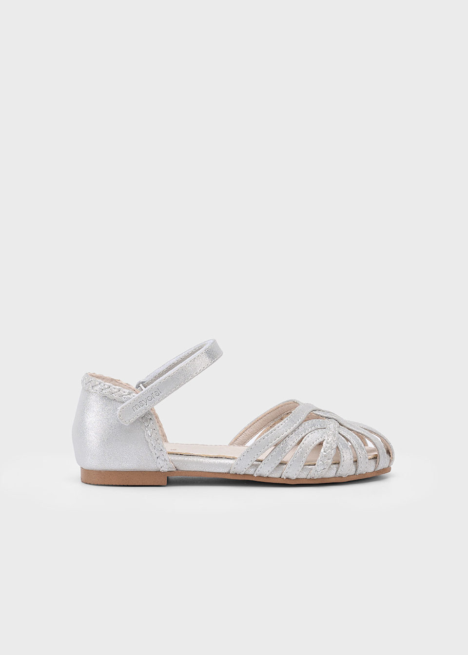 Balerini eleganti fetita