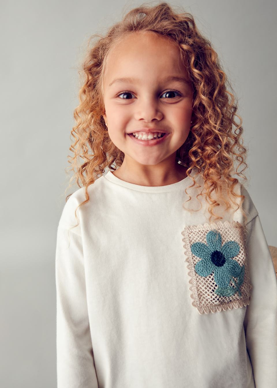 Playera bolsillo crochet niña