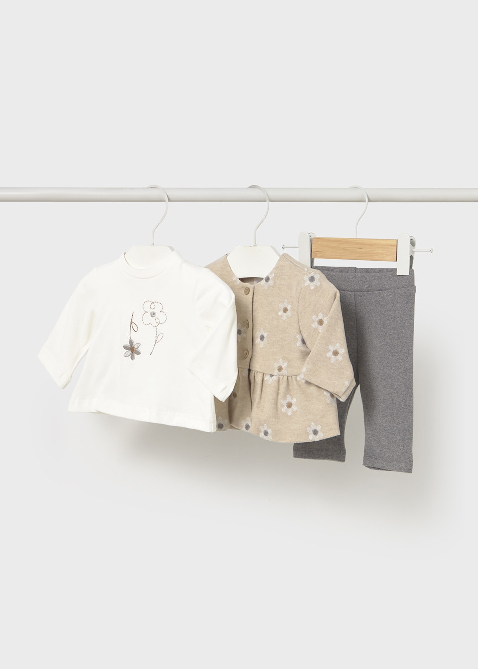 Newborn 3 piece legging set