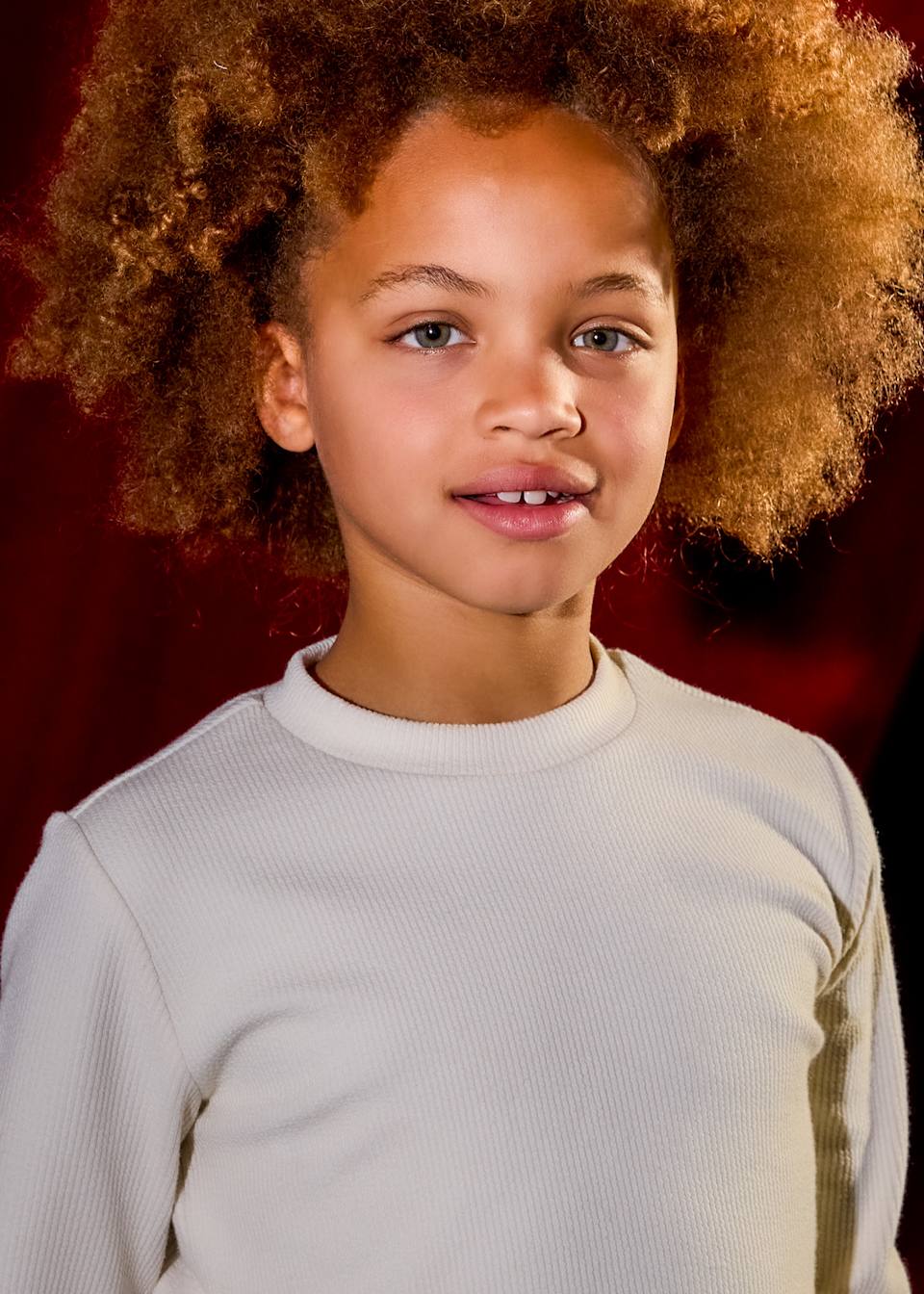 Girl T-shirt with Petal Details