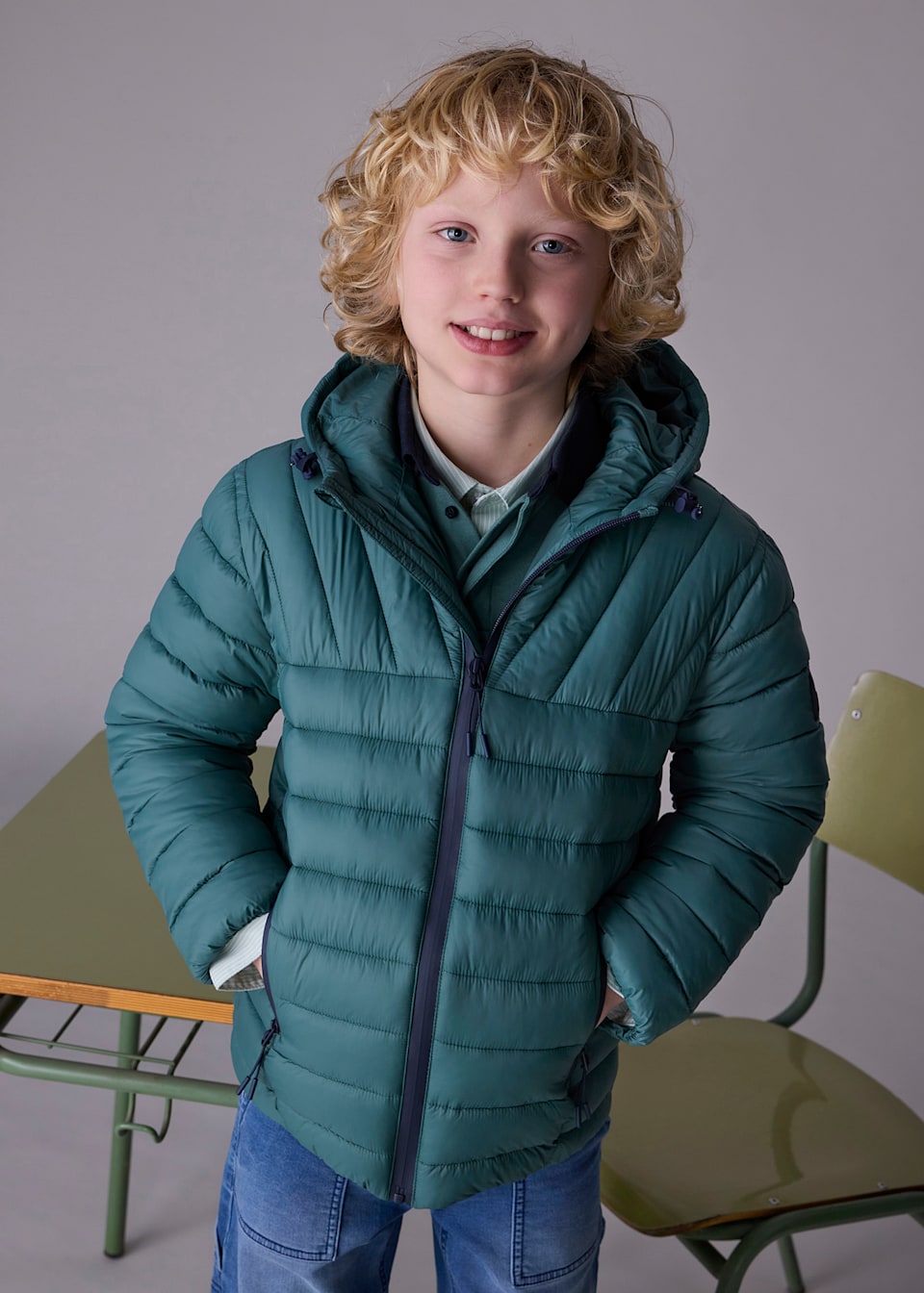 Unisex light coat