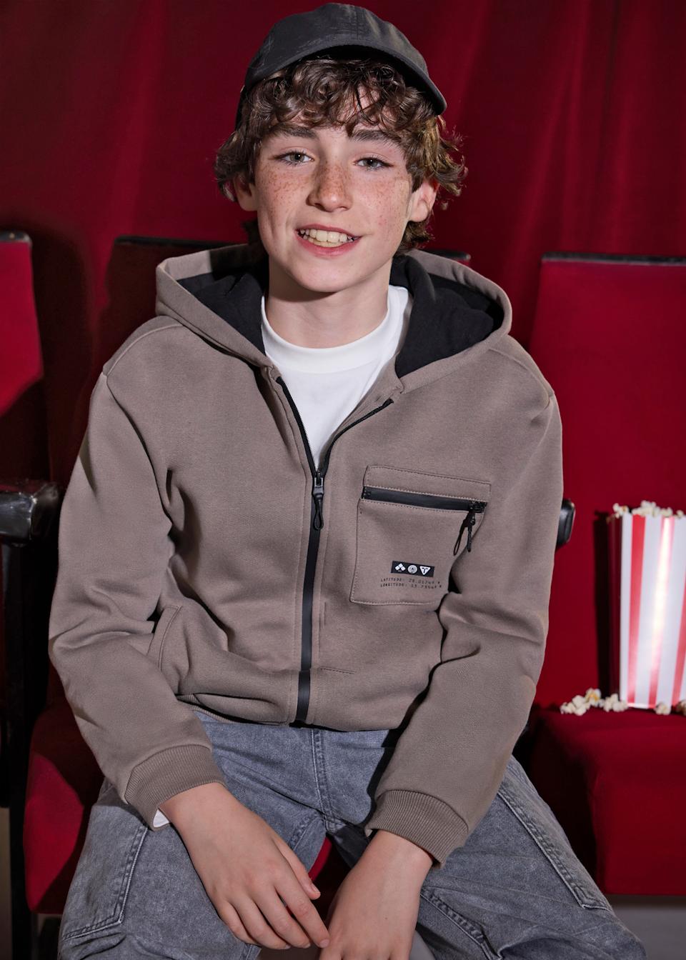 Sweat à poches zippées garçon