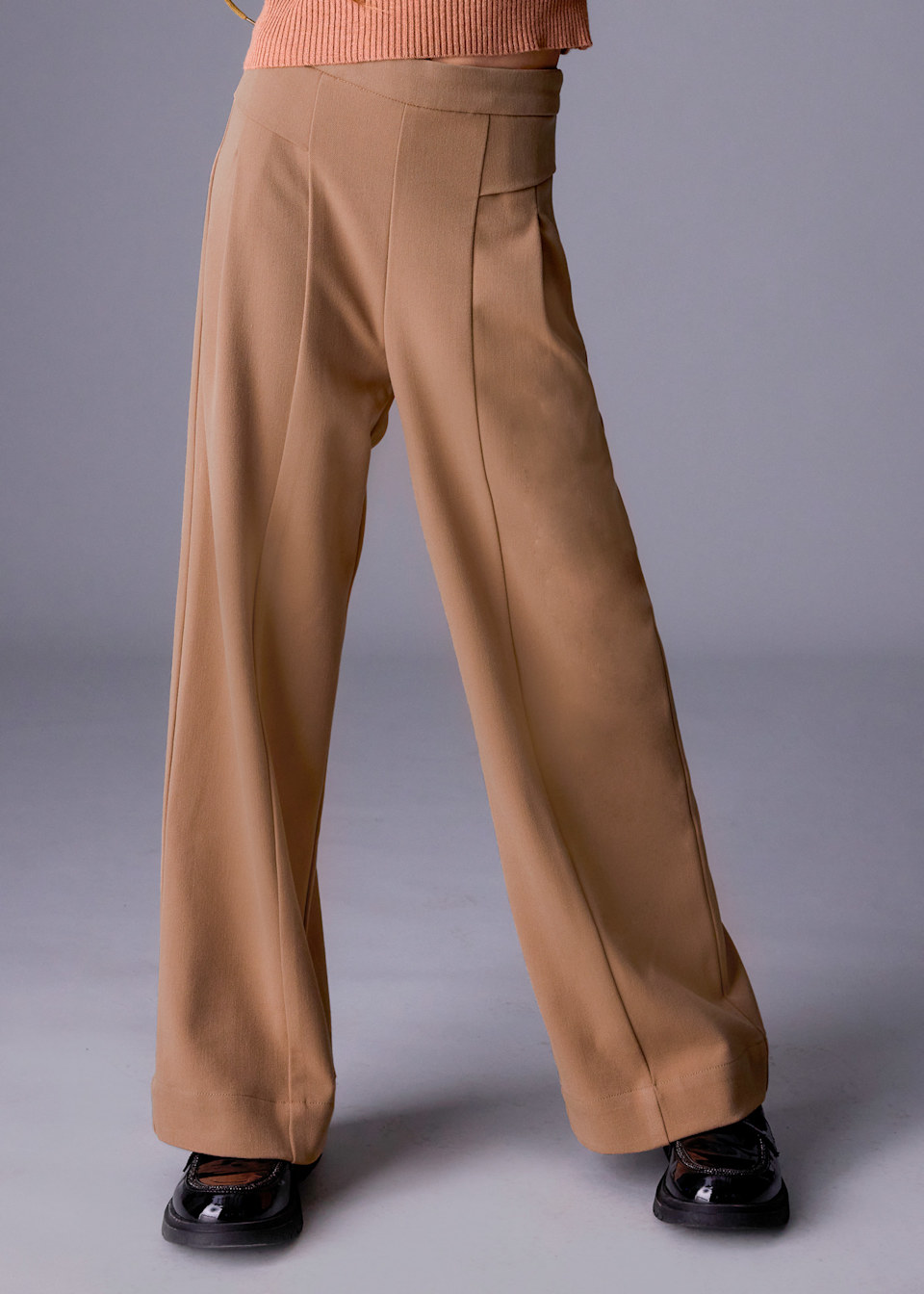 Pantalón acampanado chica