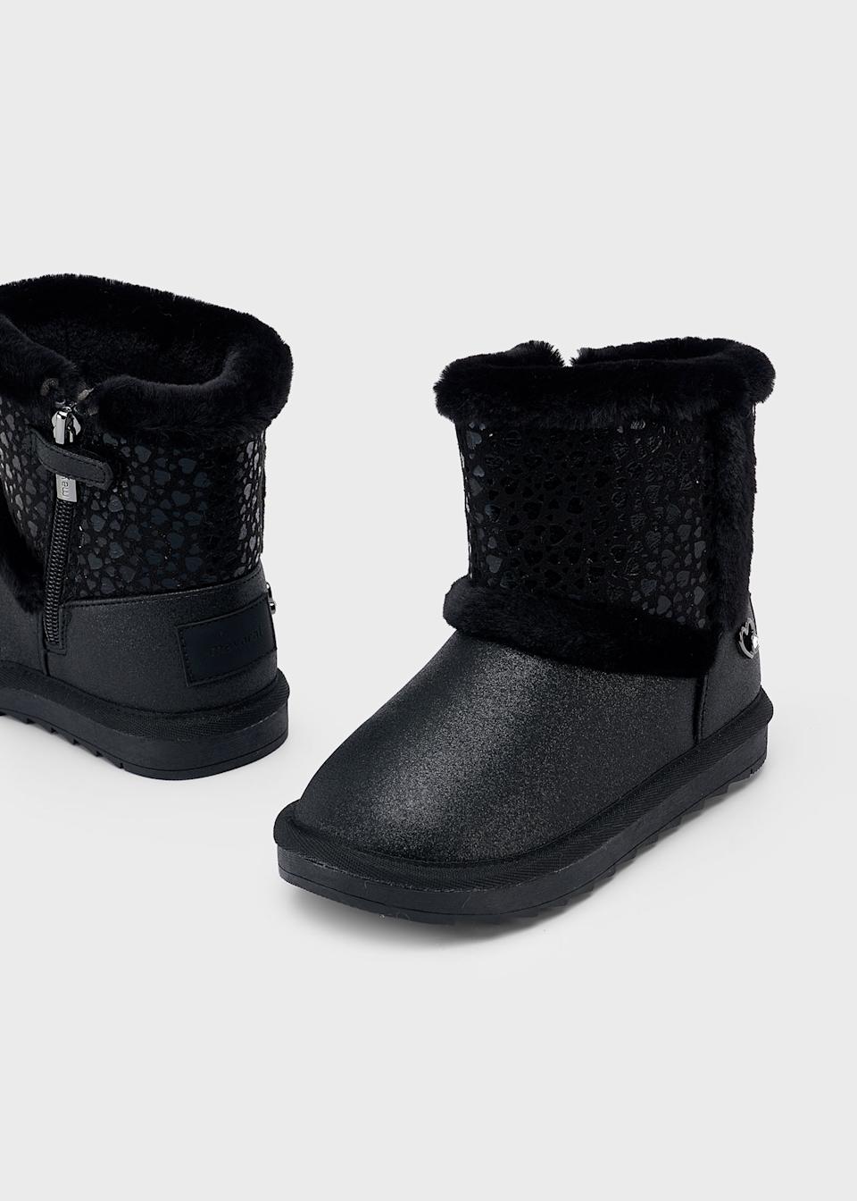 Girls Australian fur lined boot