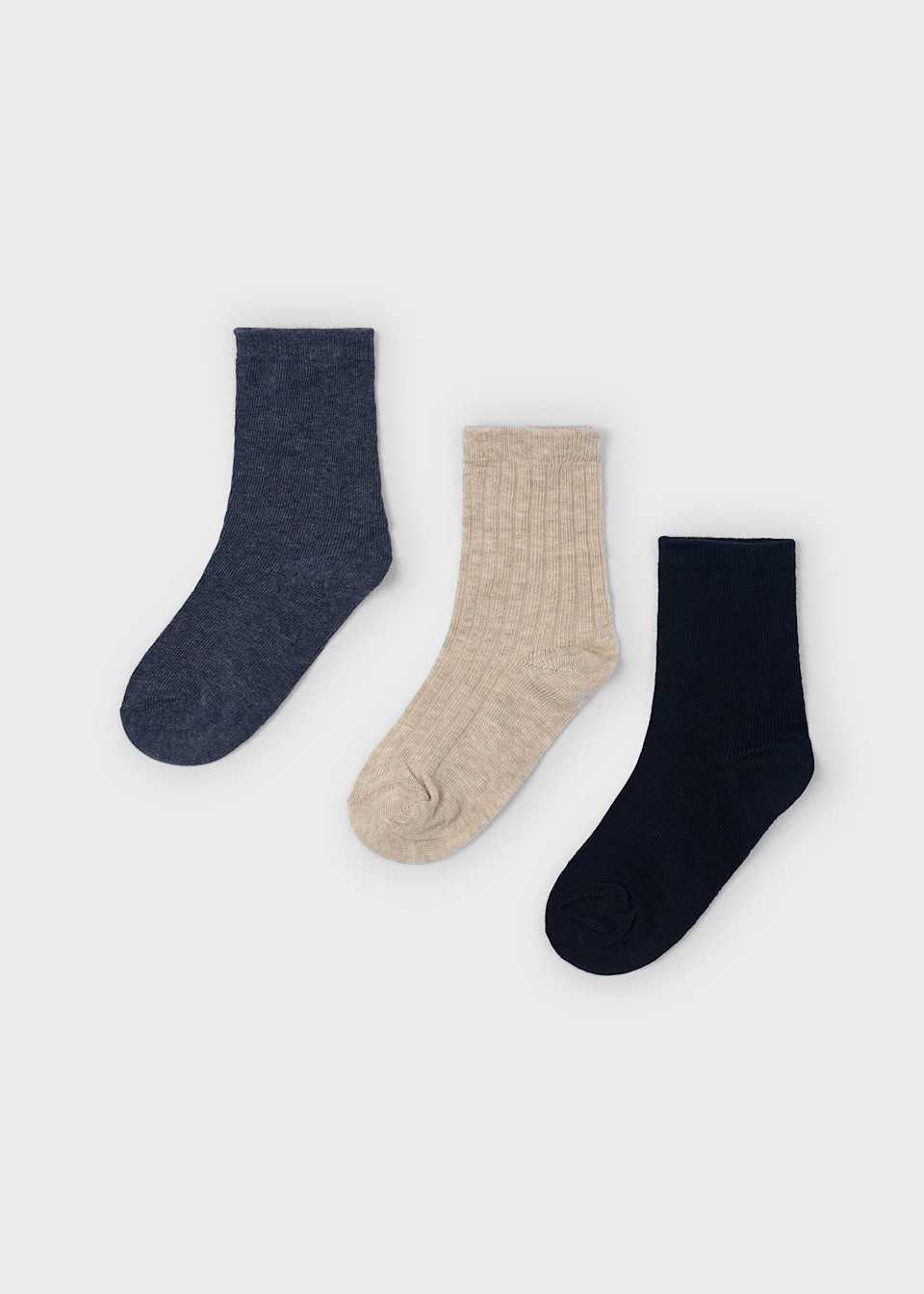3 pack of plain socks