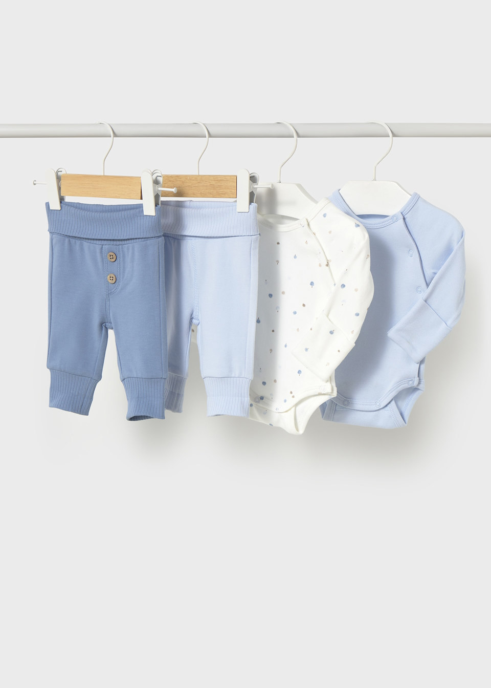 Newborn 4 piece set