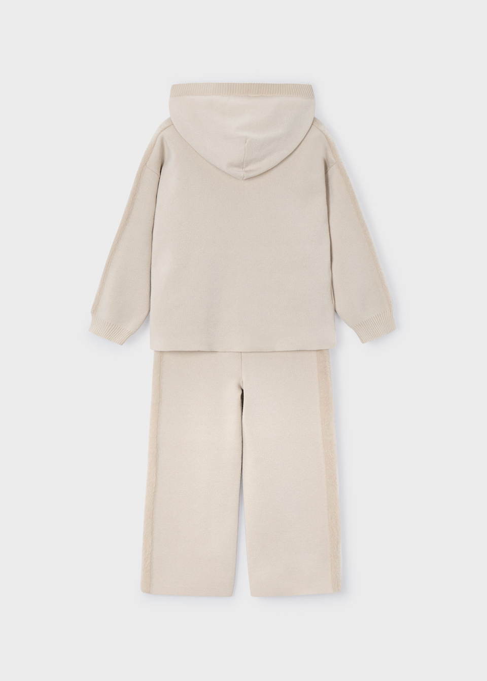 Conjunto pantalón y suéter niña