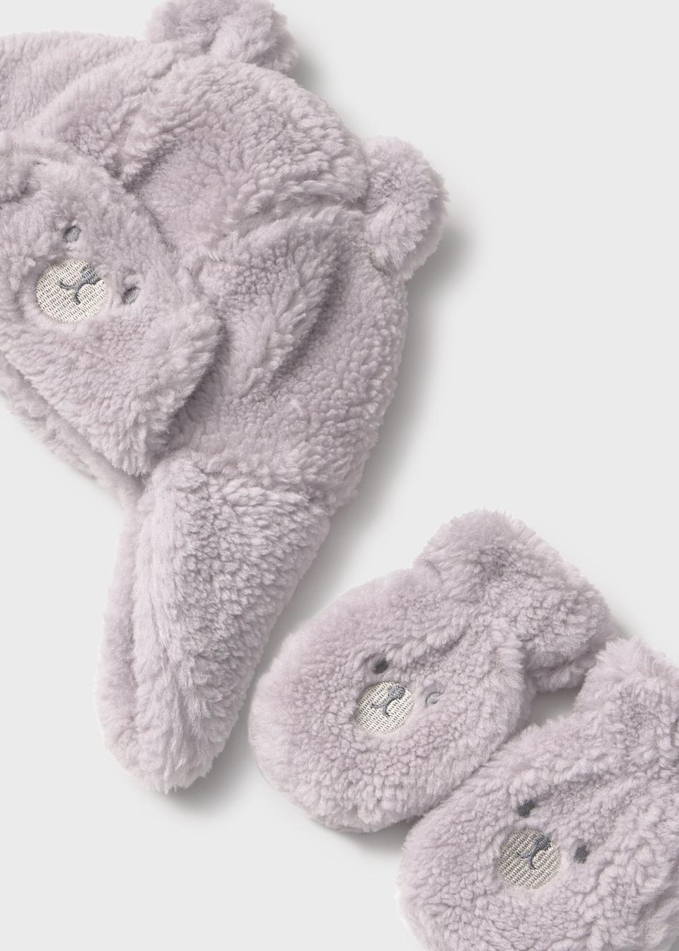 Baby bear hat and mittens set