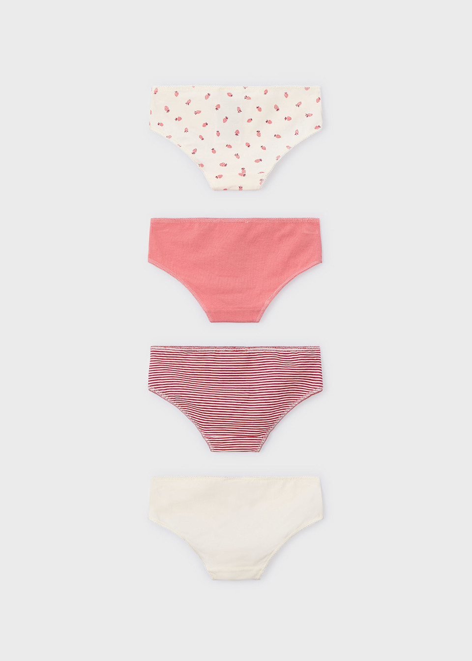Girls 4 pack of briefs