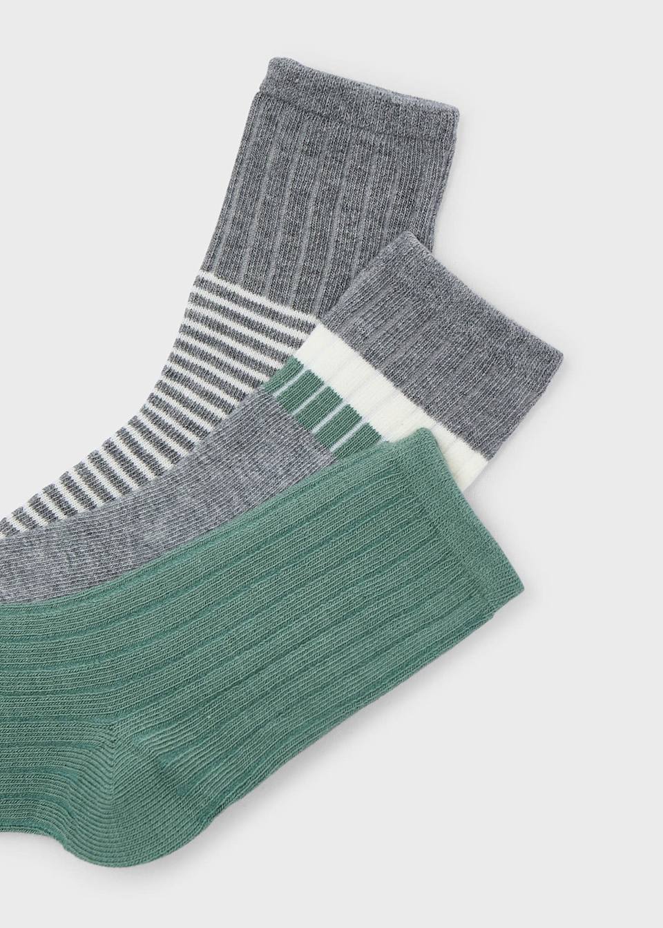 Boys 3 pack of socks