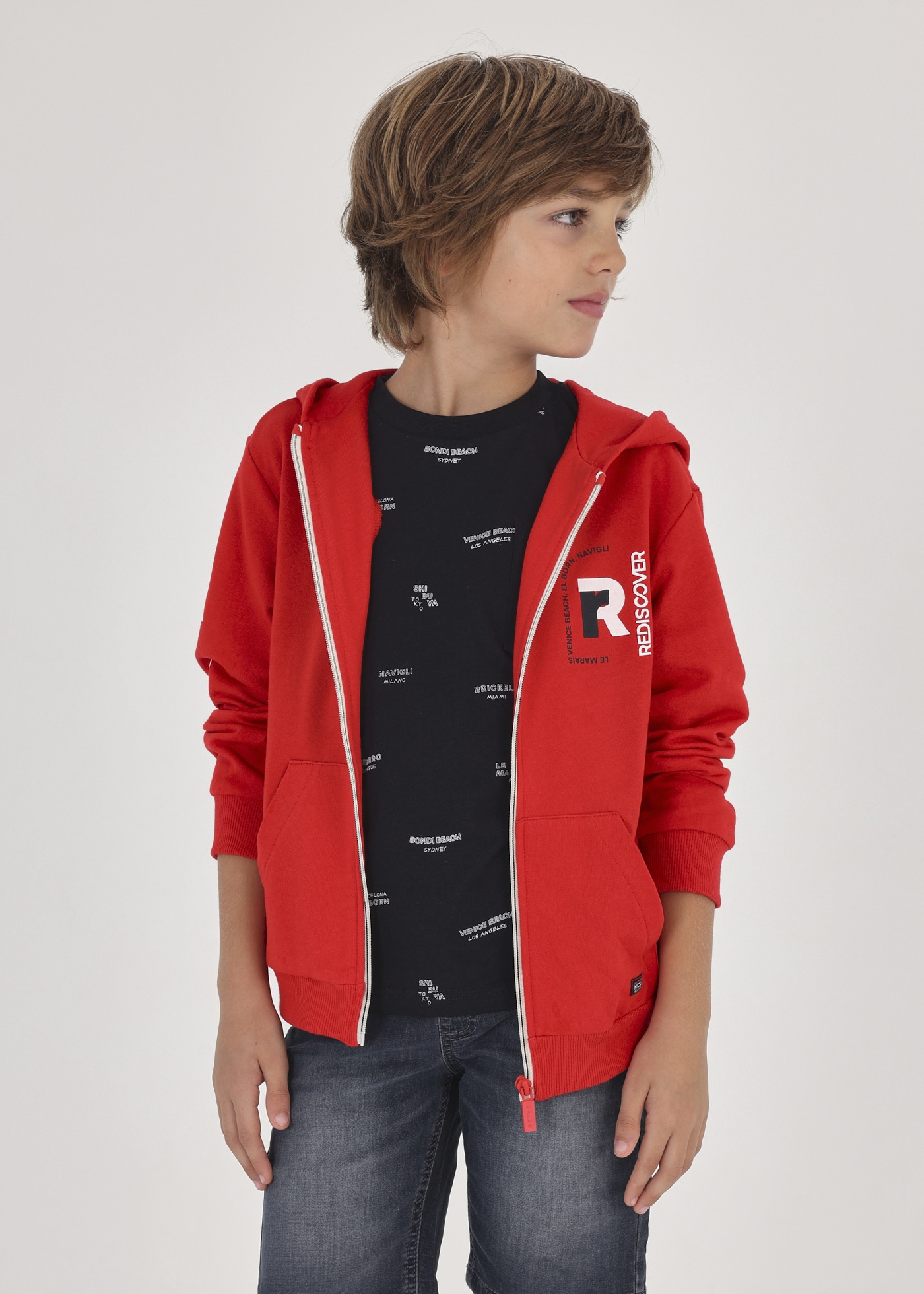 Sweatshirt mit Kapuze und Chestprint
