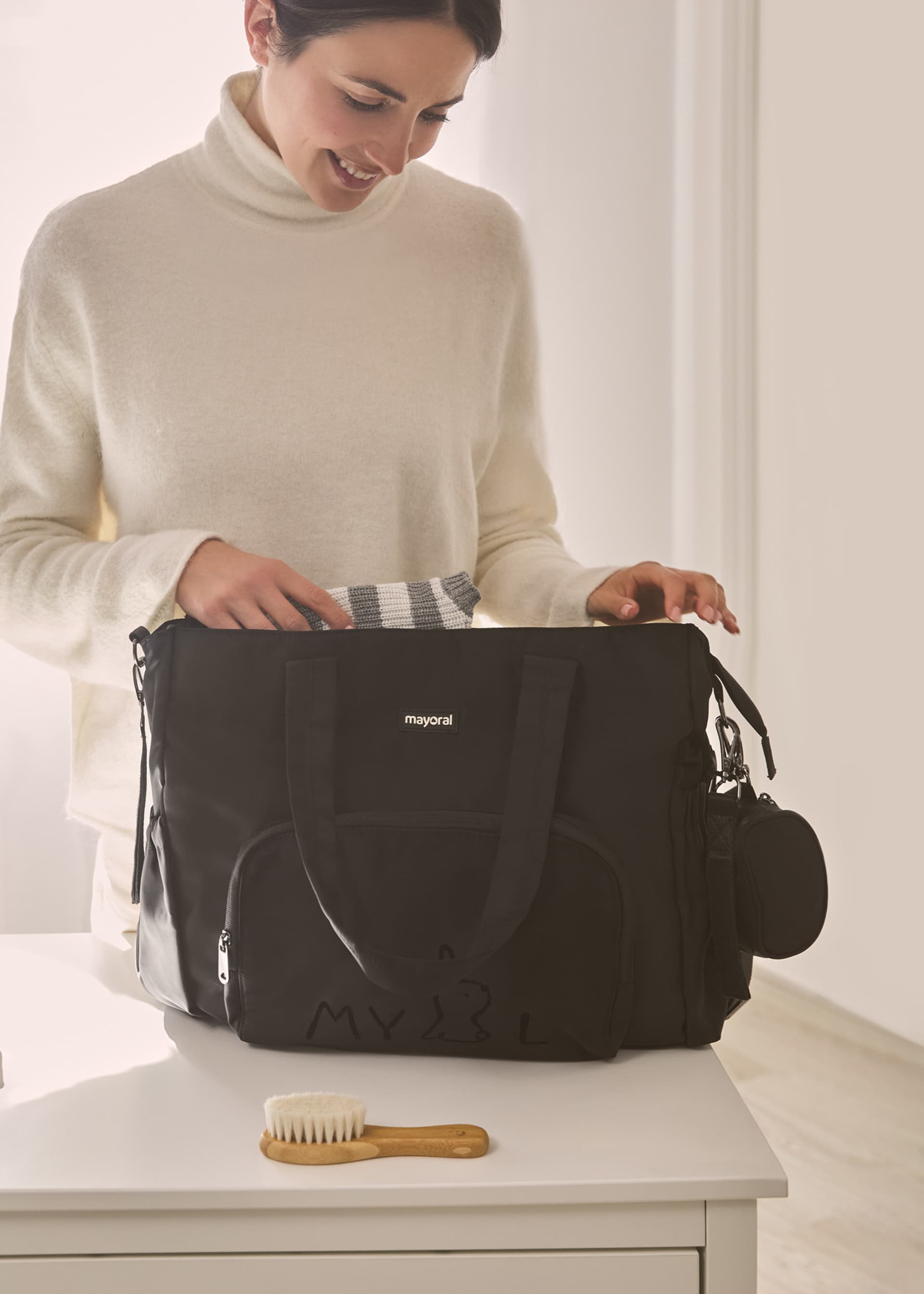 Bolso con accesorios bebé Bolso con accesorios bebé