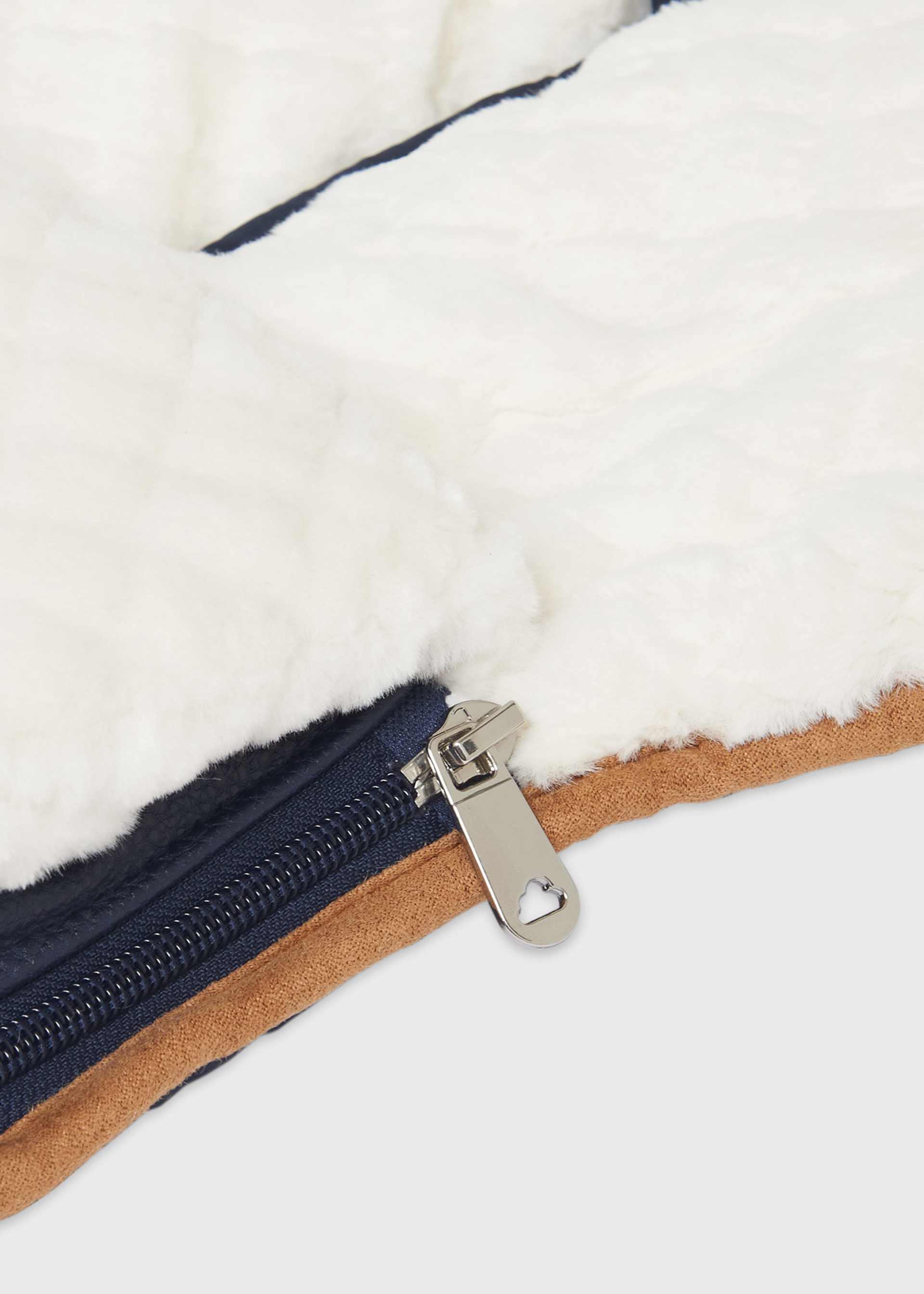 Leatherette and faux fur footmuff for baby Leatherette and faux fur footmuff for baby