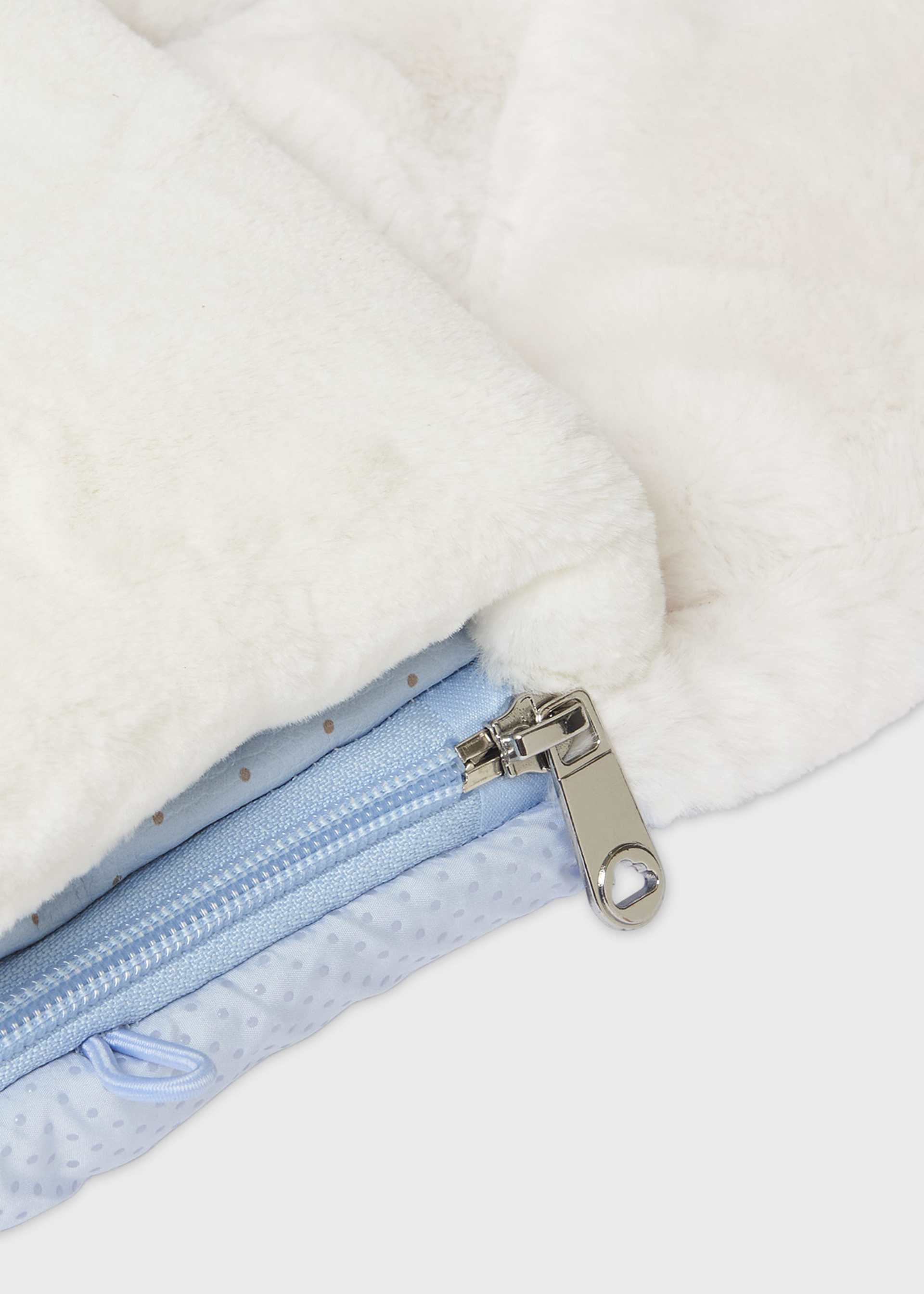 Чувалче за бебешко столче на точки