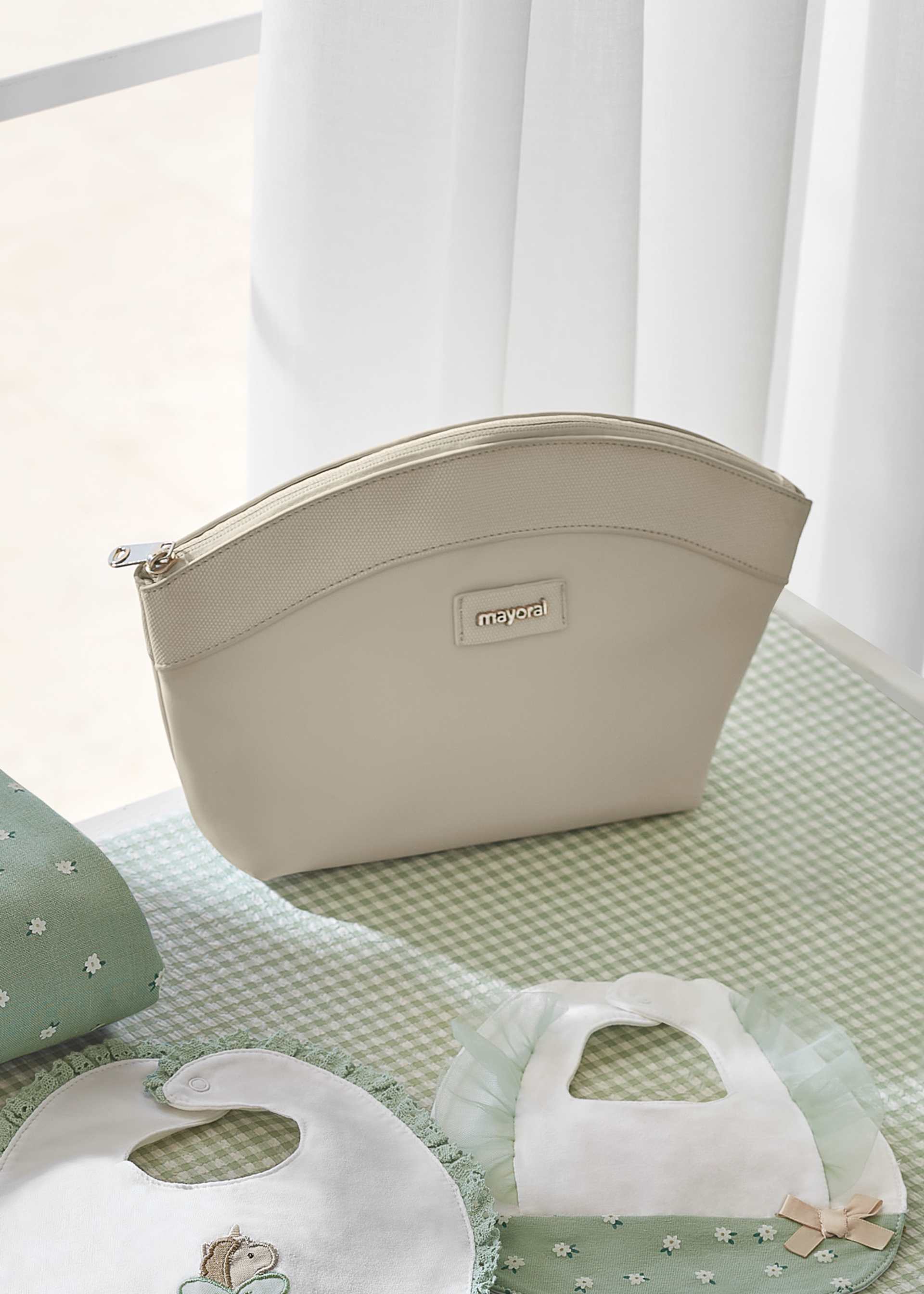 Baby oval toiletry bag